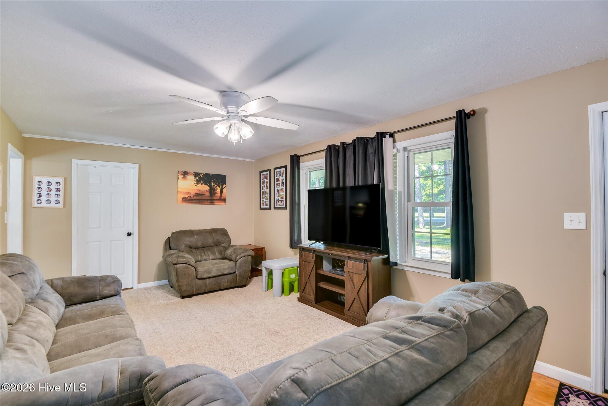 1445 Pine Log Road Property Photo 6