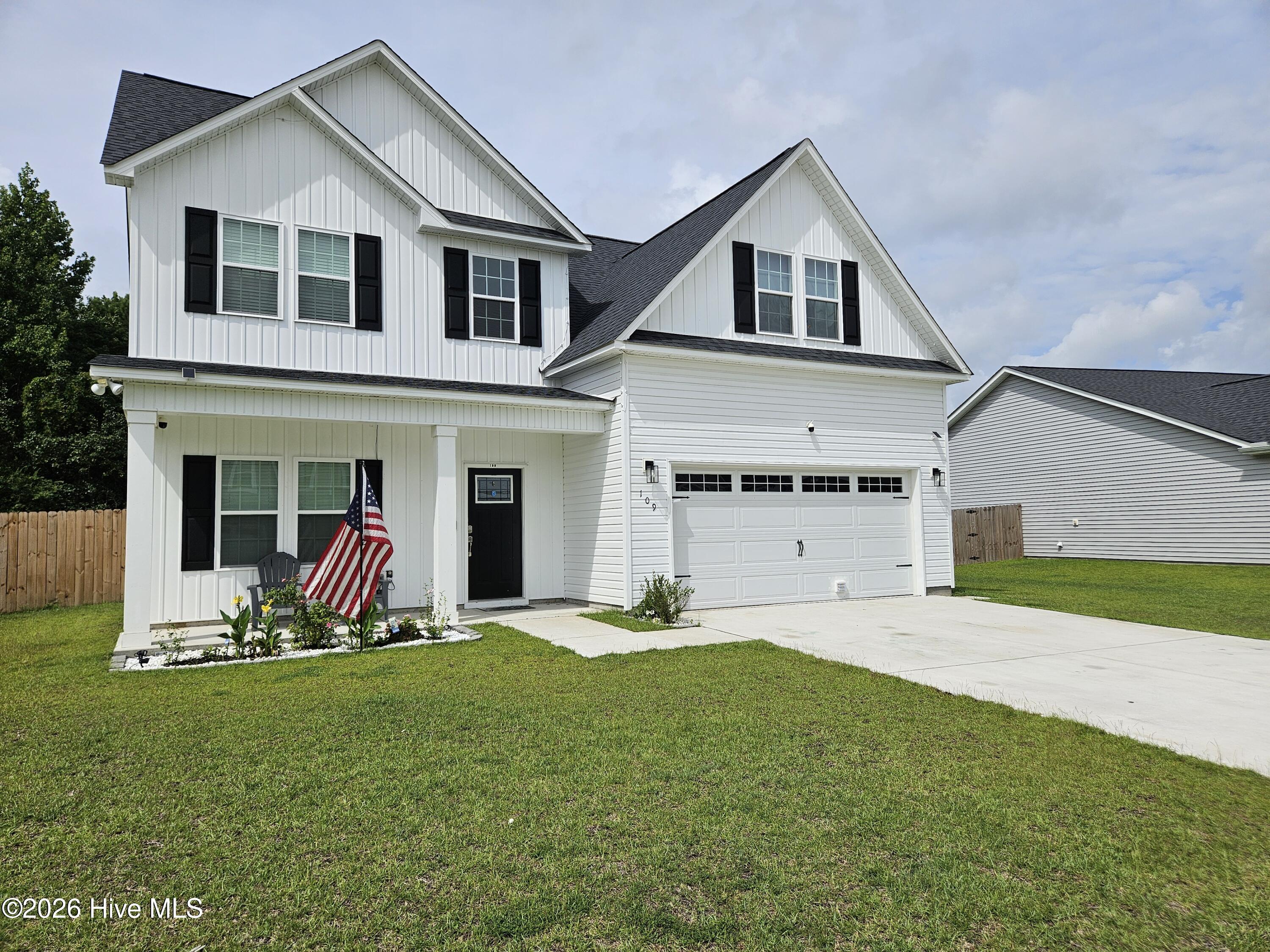 109 Fox Cove Crossing Property Photo 1