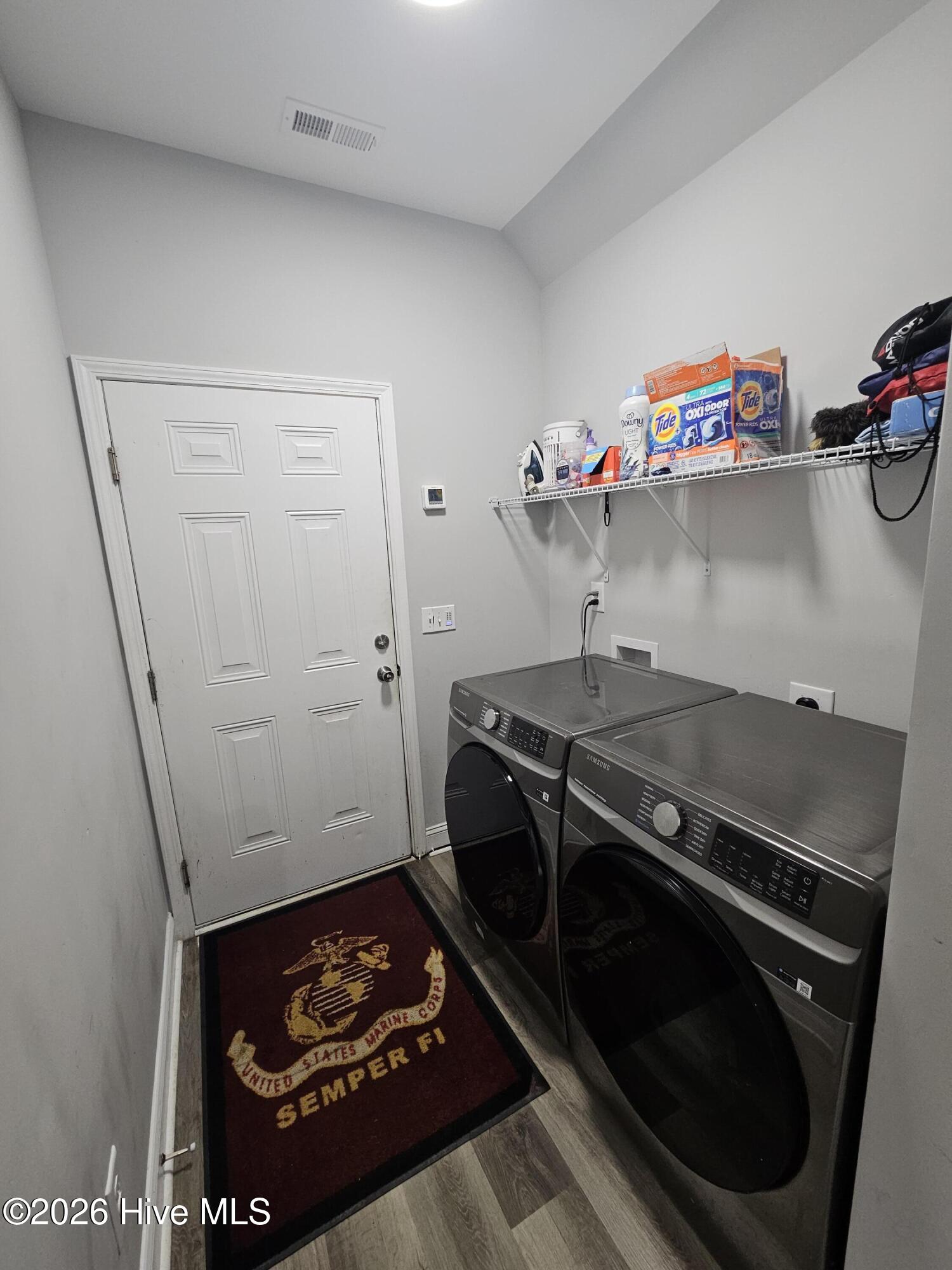 109 Fox Cove Crossing Property Photo 18
