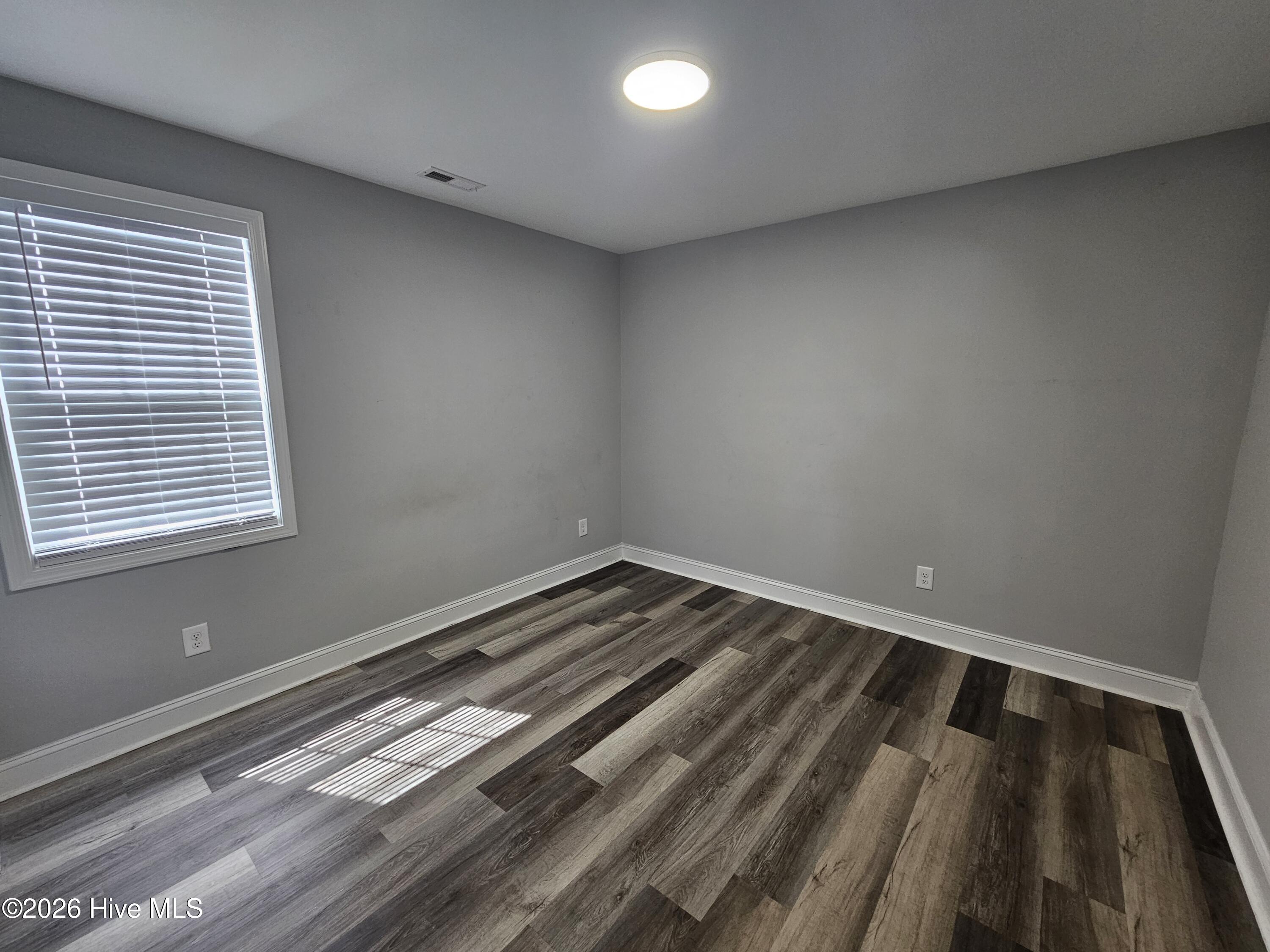 109 Fox Cove Crossing Property Photo 23