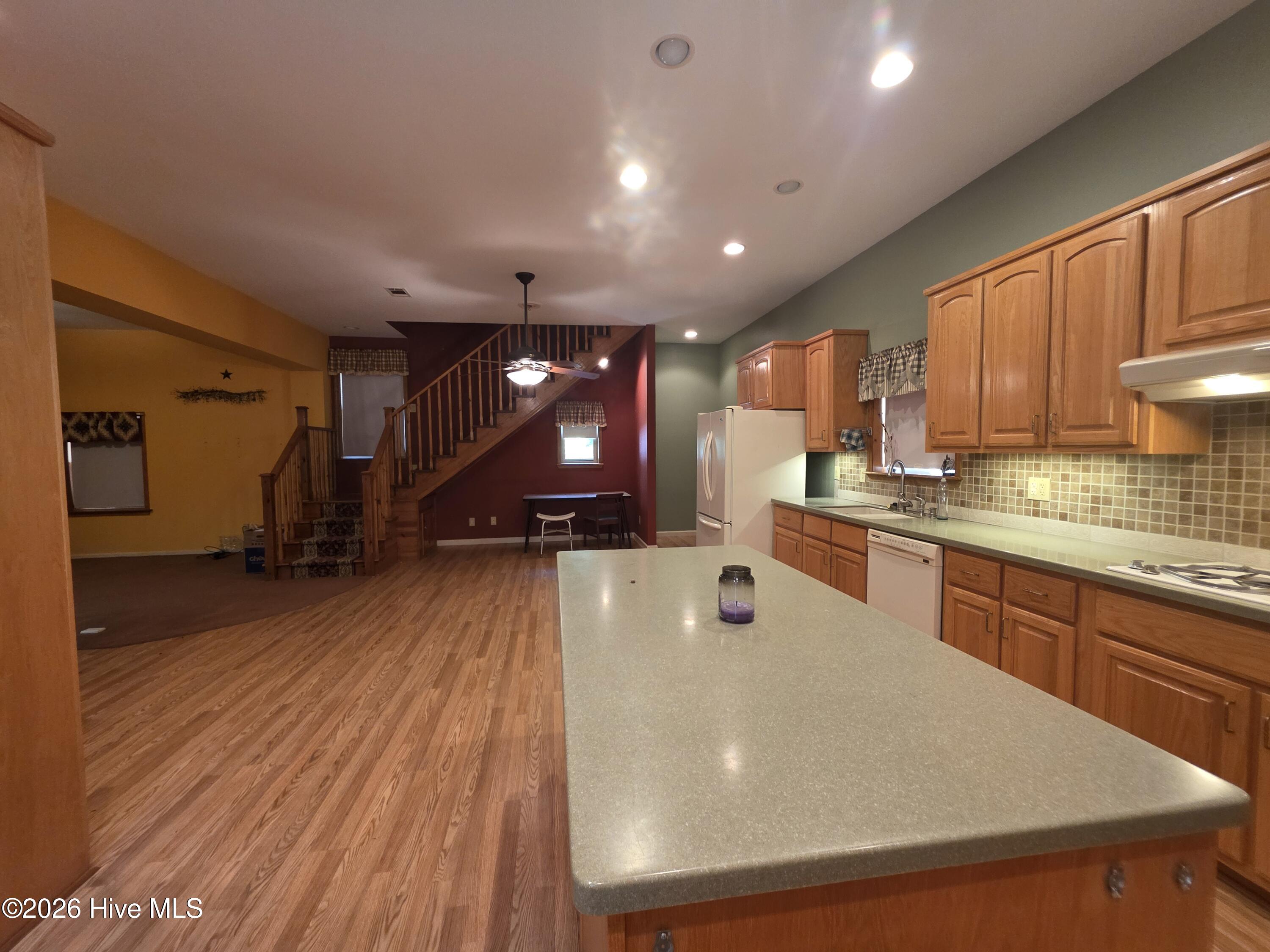 530 Cross Creek Lane Property Photo 6