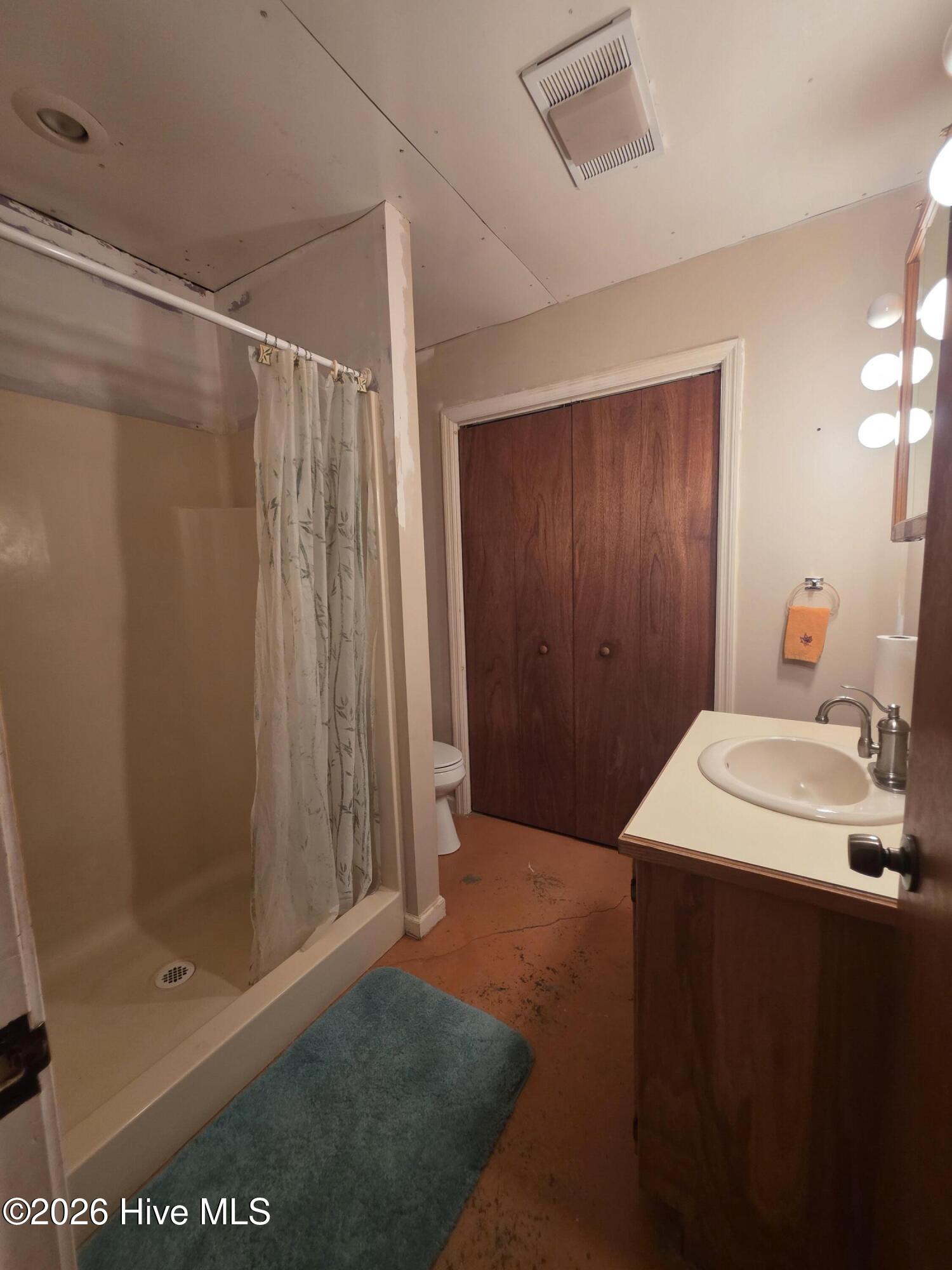530 Cross Creek Lane Property Photo 10