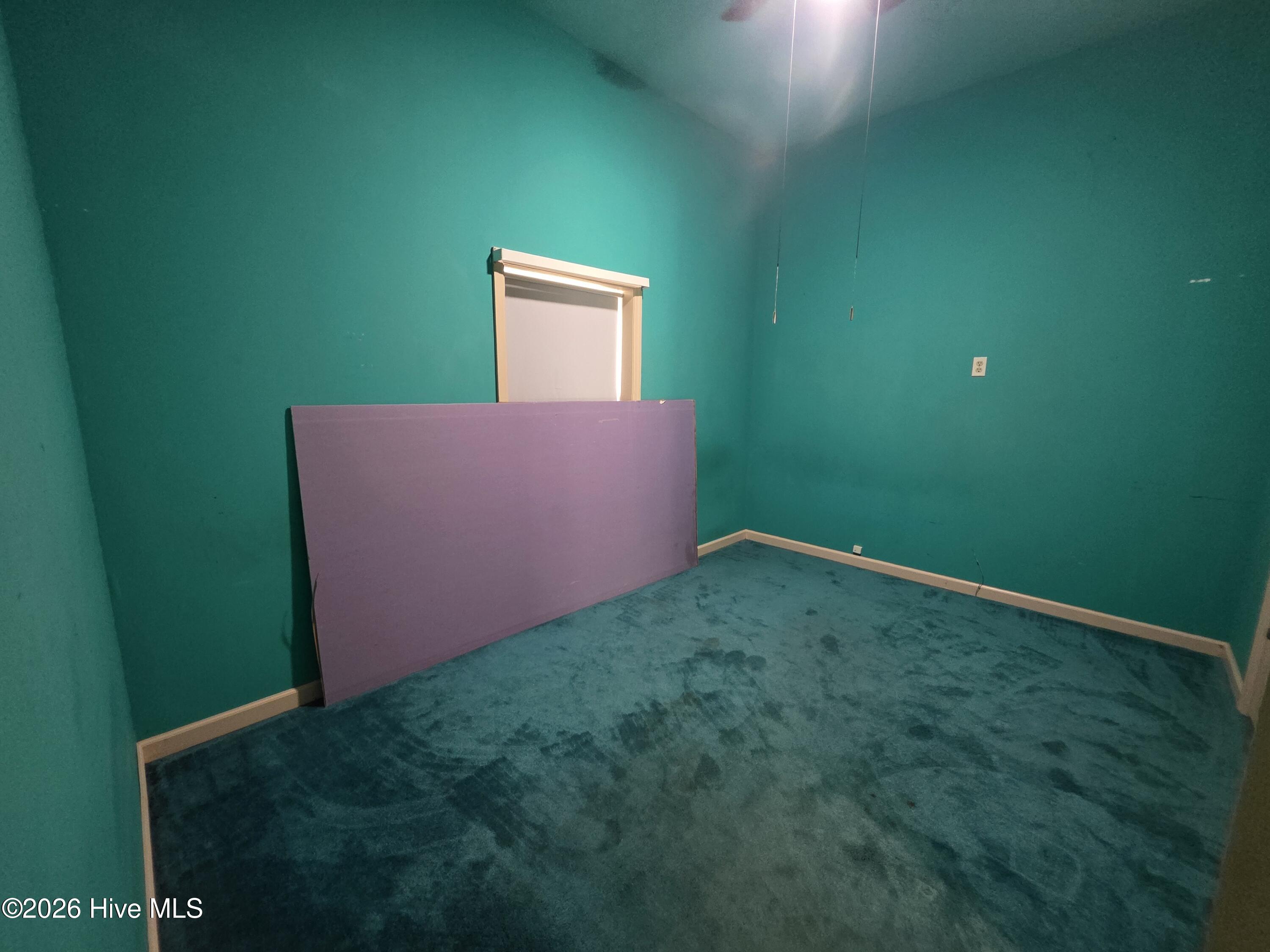 530 Cross Creek Lane Property Photo 12