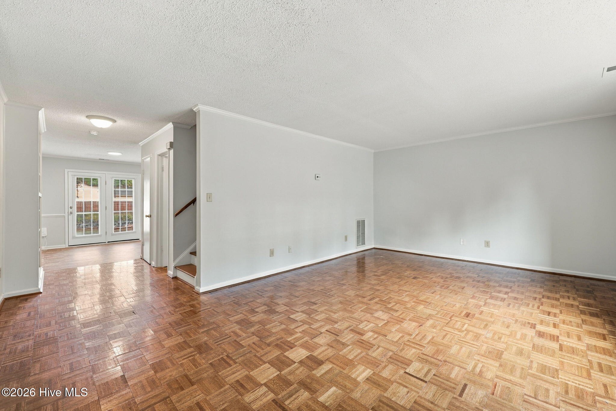 100 David Drive E15 Property Photo 5
