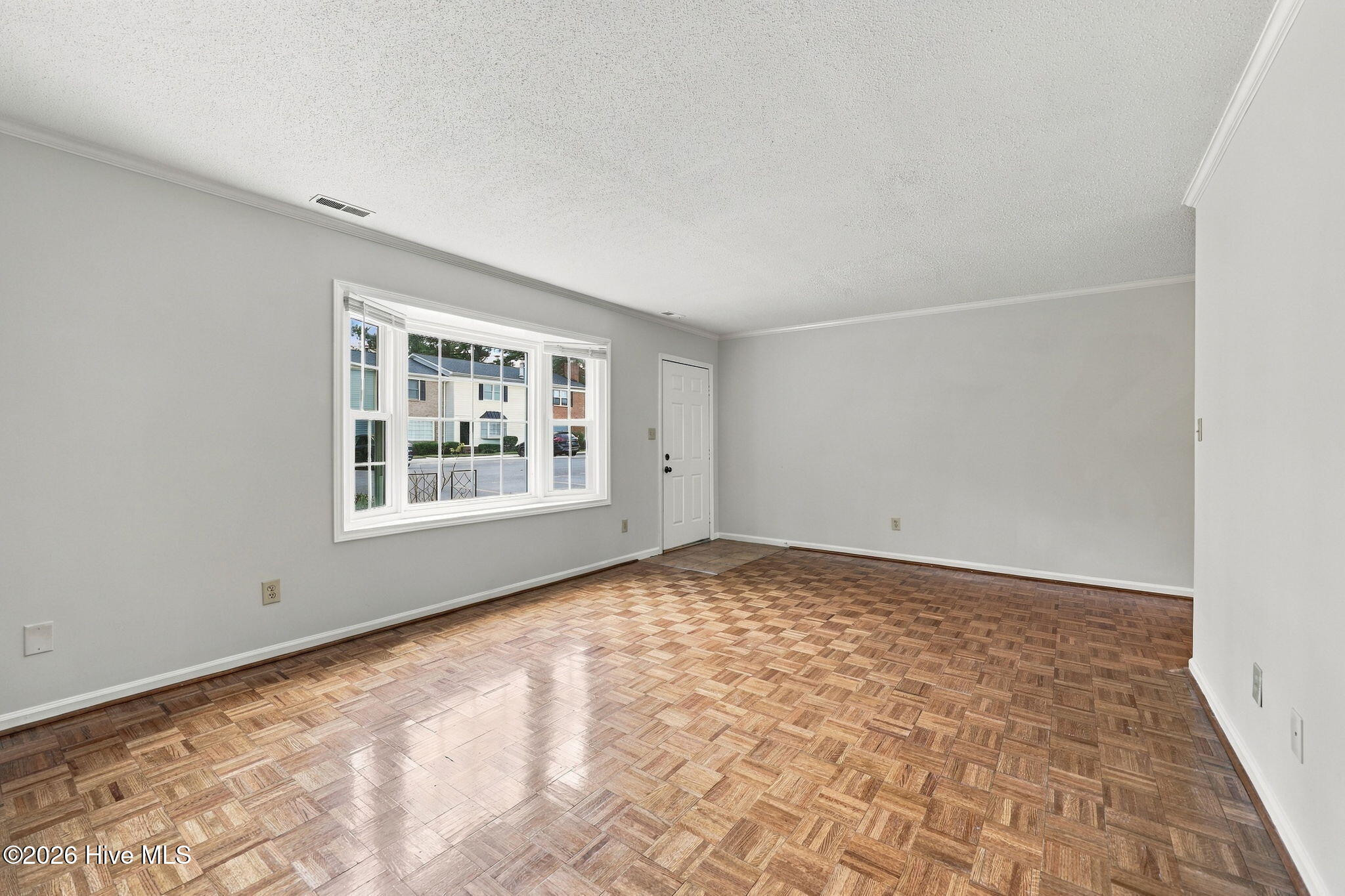 100 David Drive E15 Property Photo 6