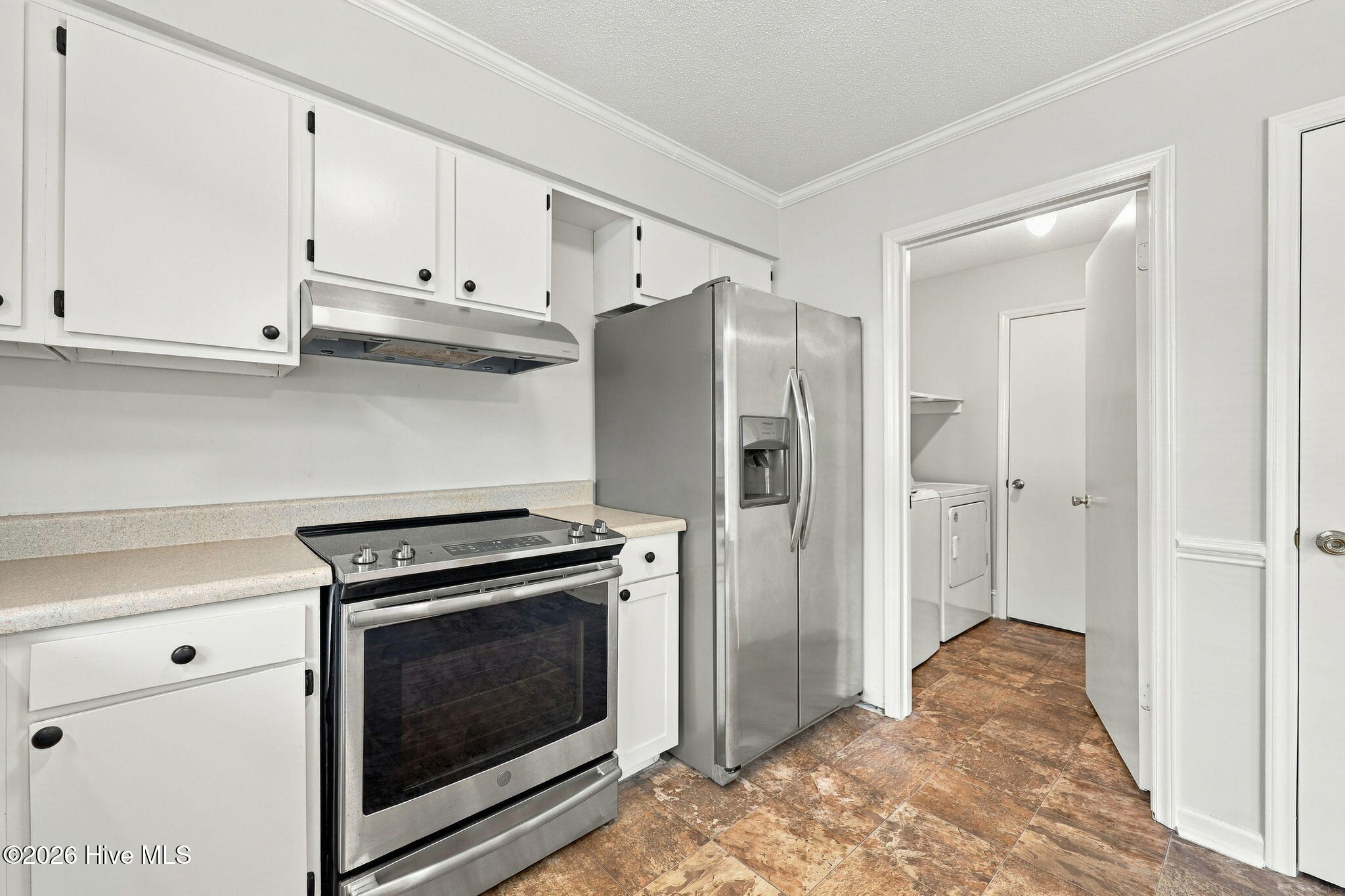 100 David Drive E15 Property Photo 12