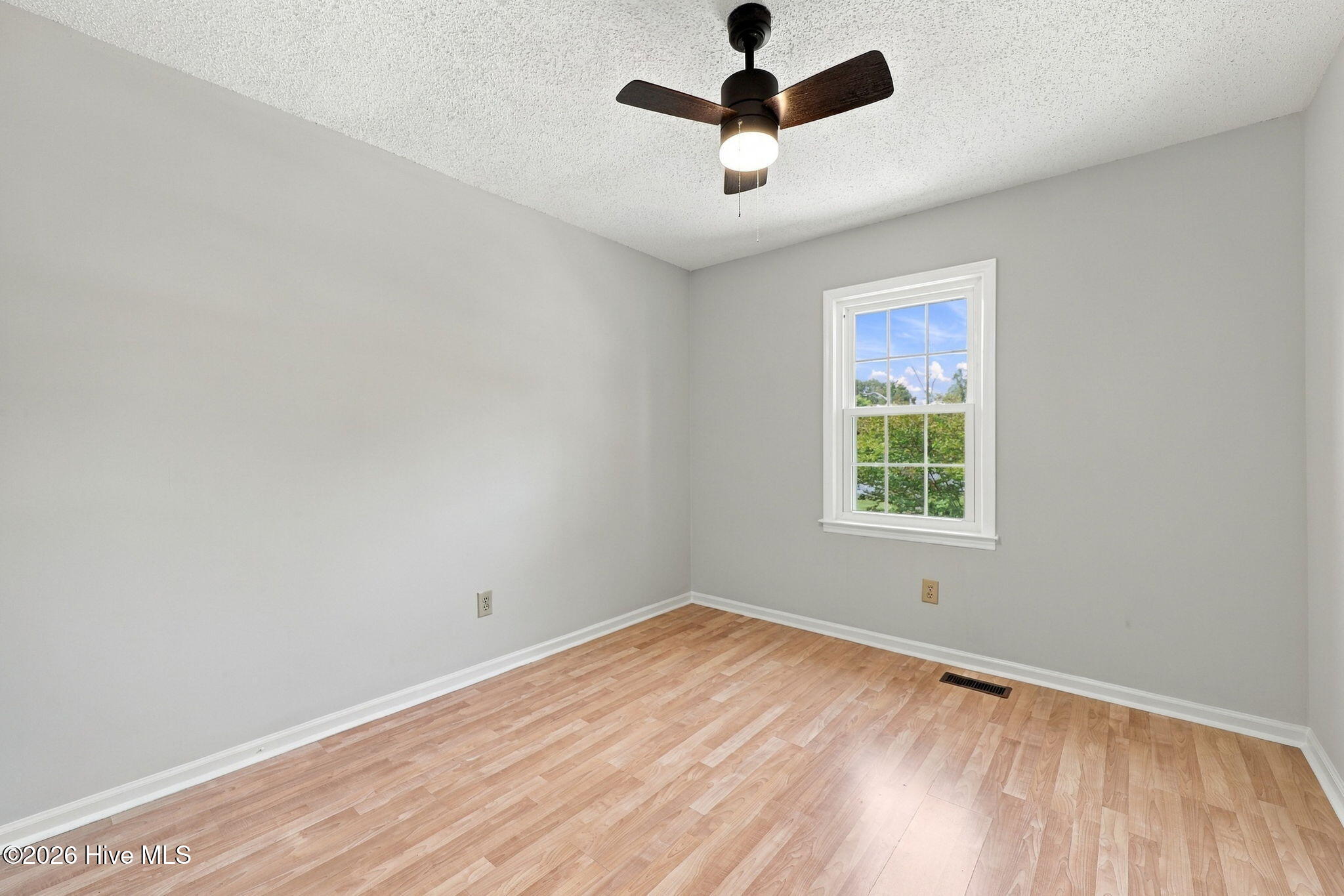 100 David Drive E15 Property Photo 21