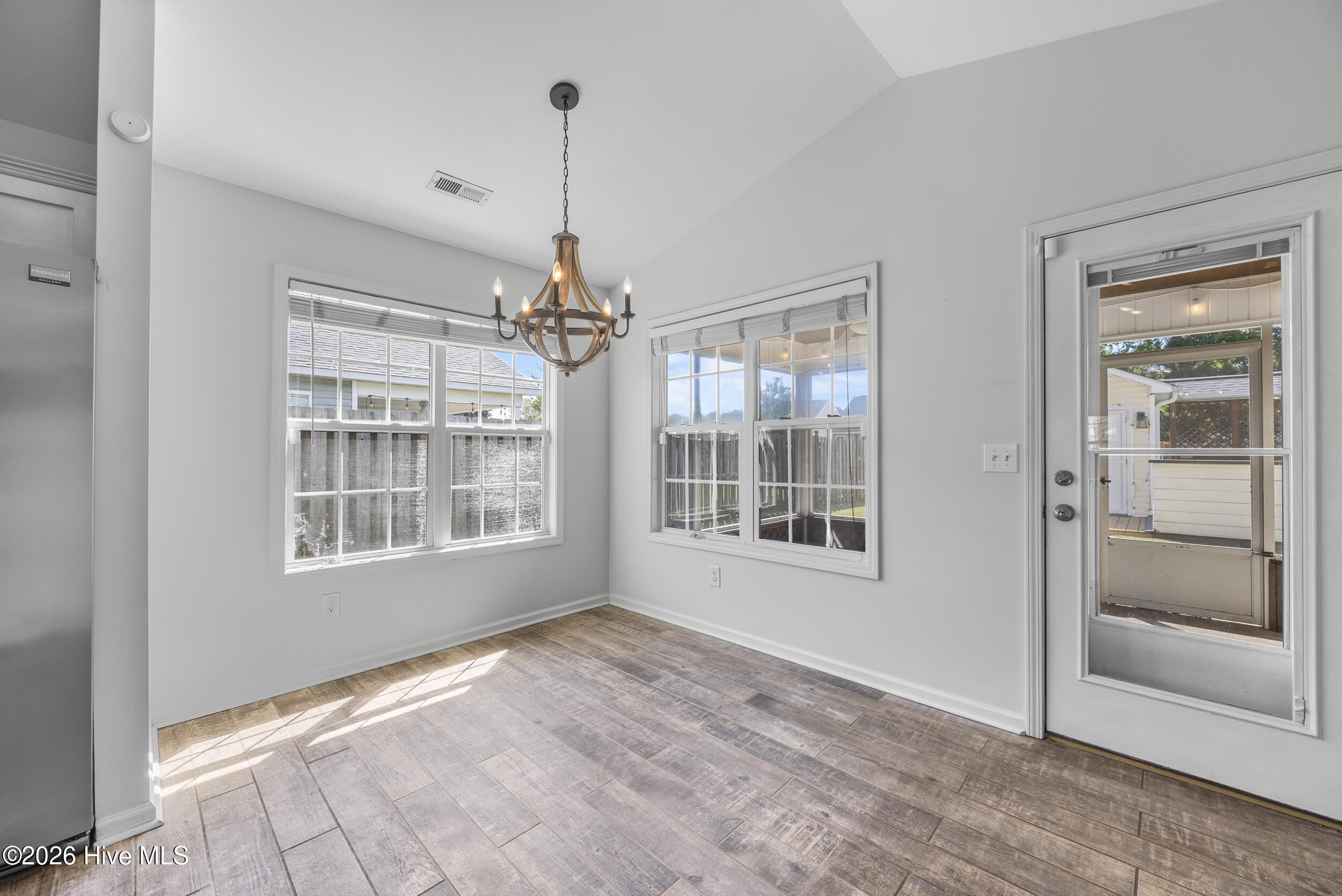 605 Brookbend Drive Property Photo 17