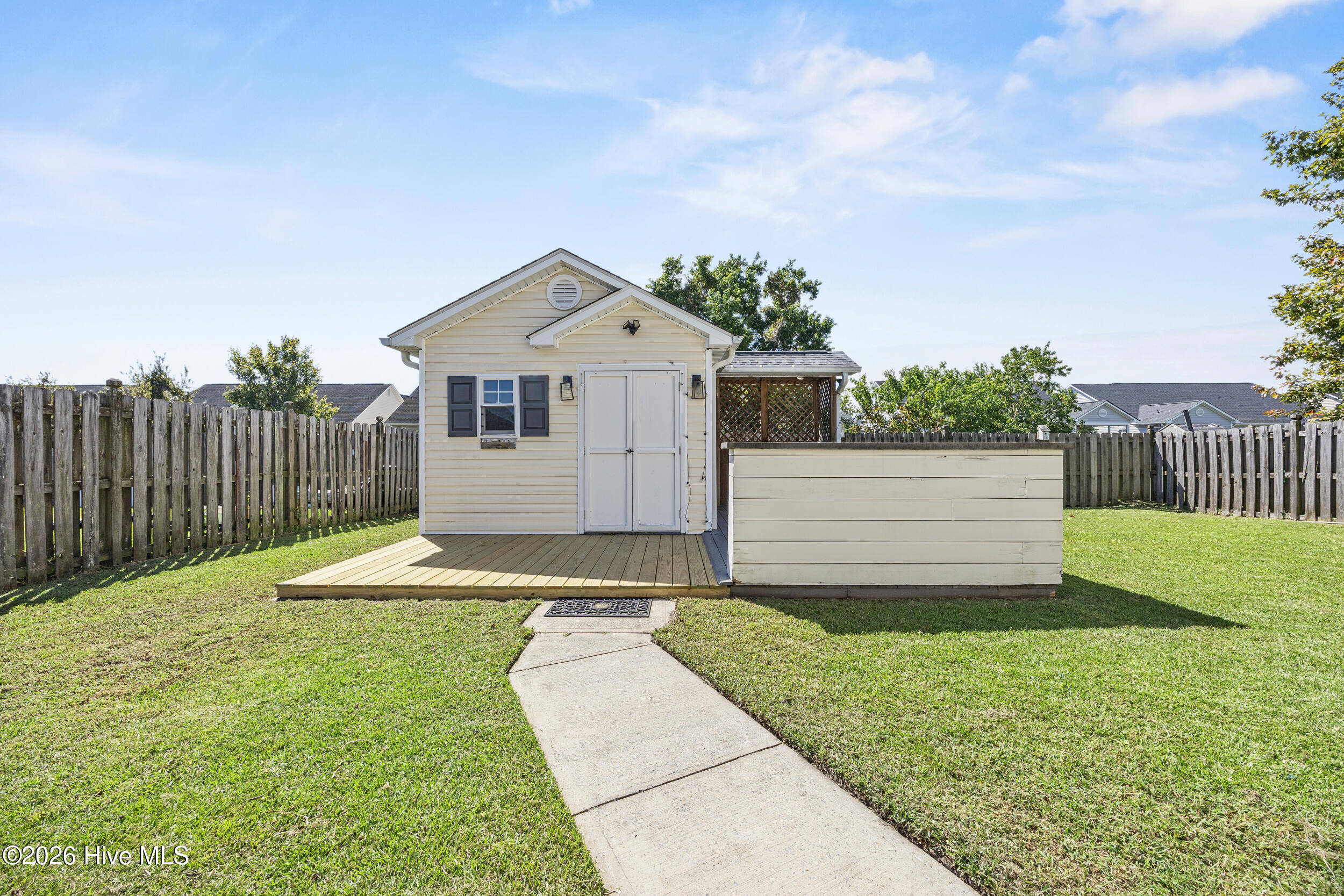 605 Brookbend Drive Property Photo 32