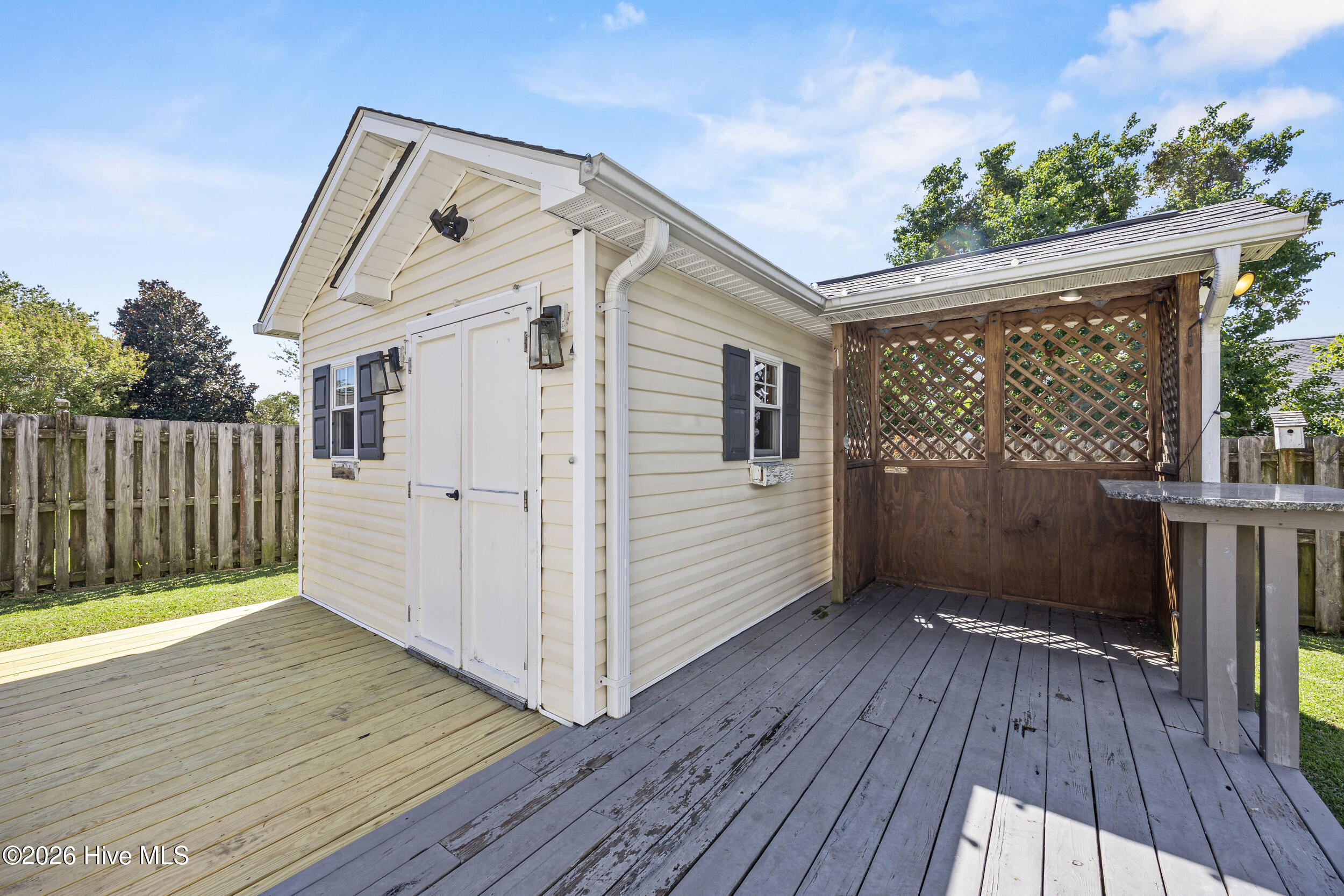 605 Brookbend Drive Property Photo 33