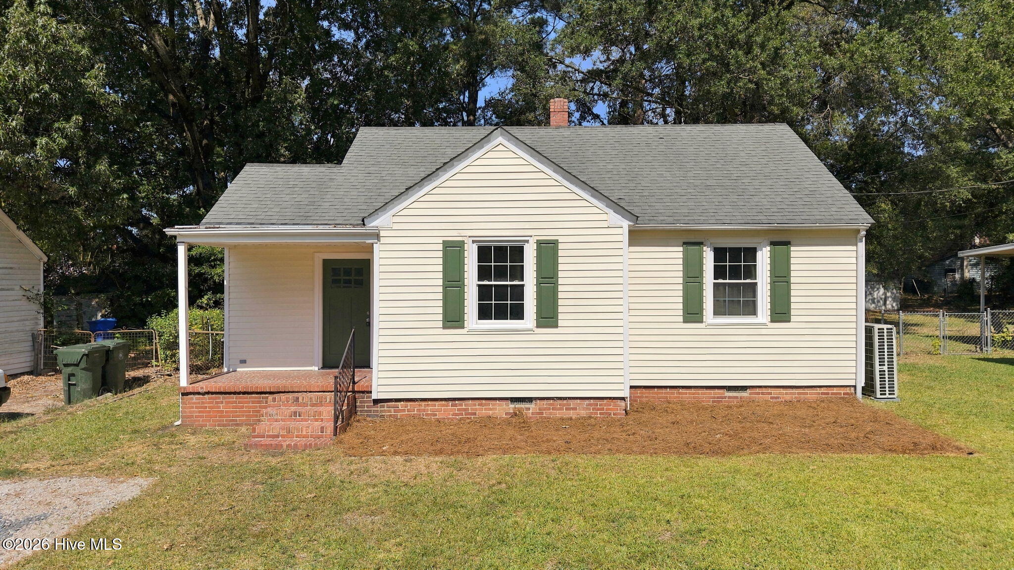 1106 Hanover Avenue Sw Property Photo 1