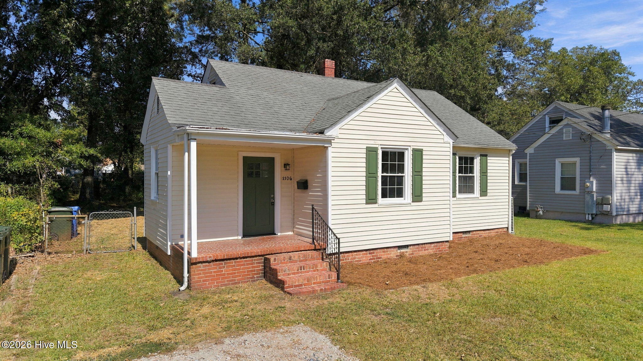 1106 Hanover Avenue Sw Property Photo 2