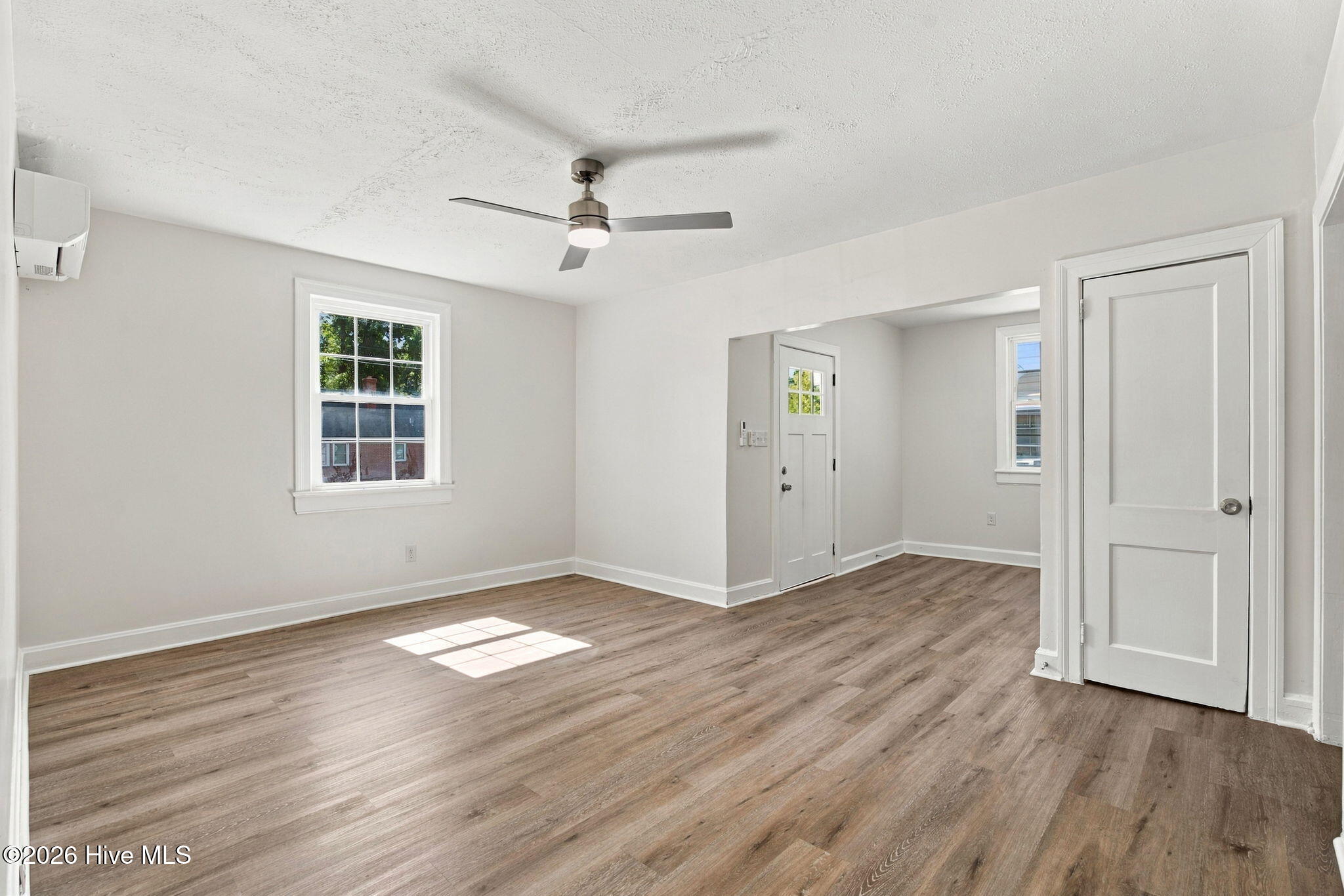 1106 Hanover Avenue Sw Property Photo 3