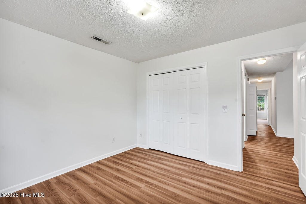 303 E Wood Lane Property Photo 15