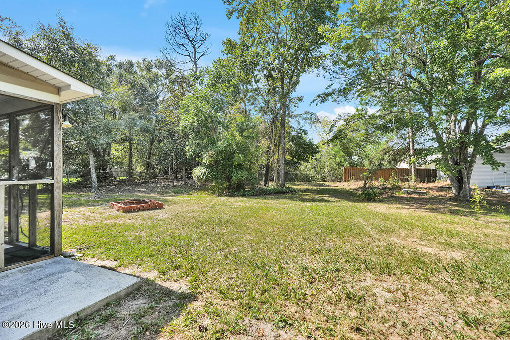 303 E Wood Lane Property Photo 23