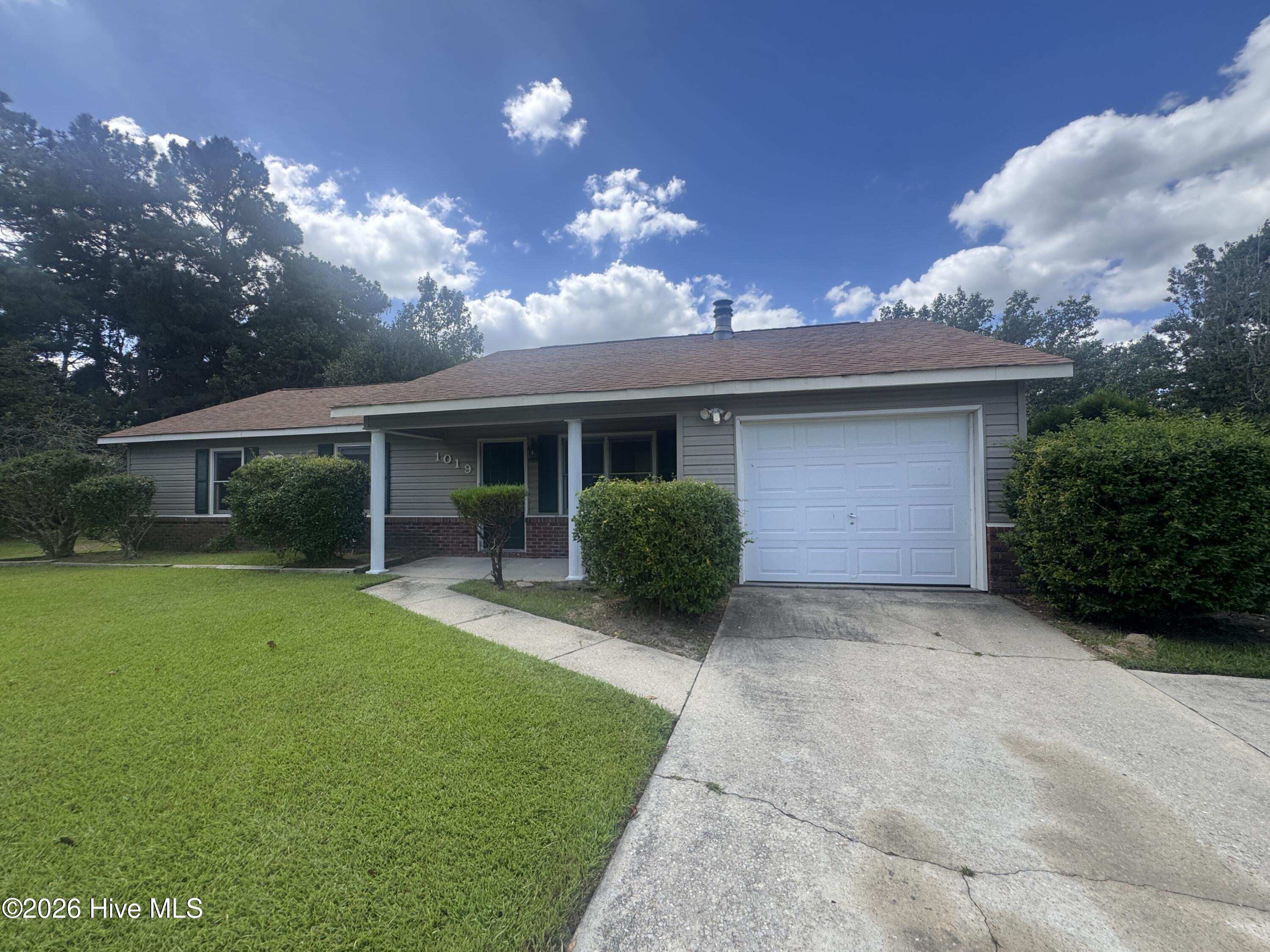 1019 Blue Leaf Place Property Photo 1