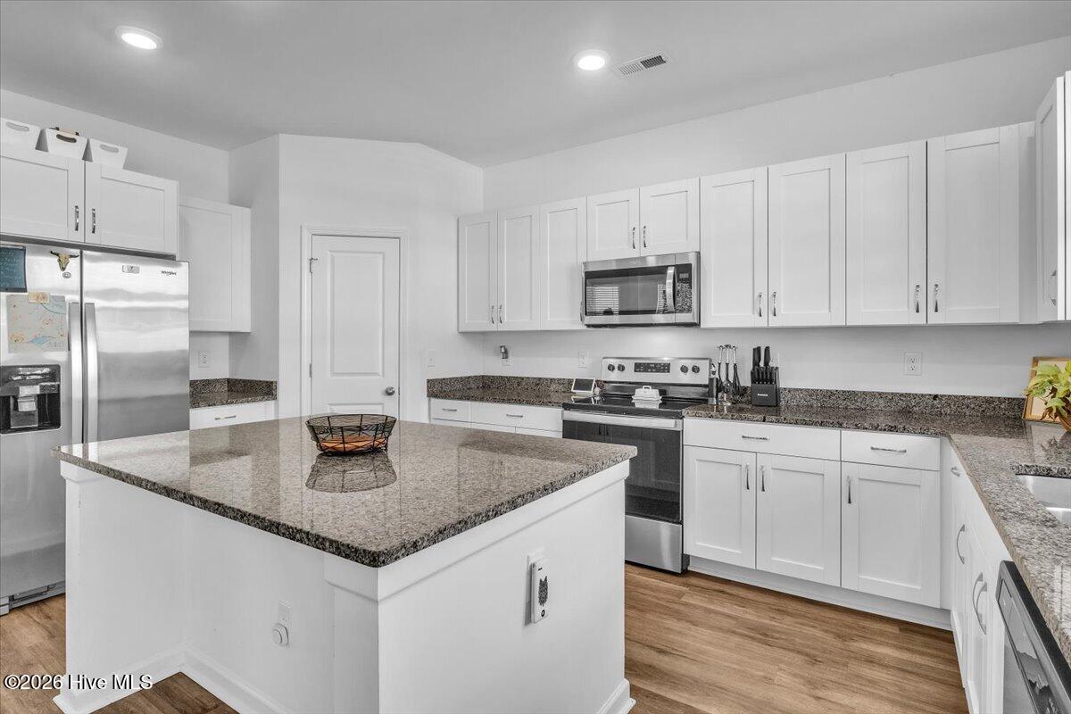 1613 King Street Property Photo 5