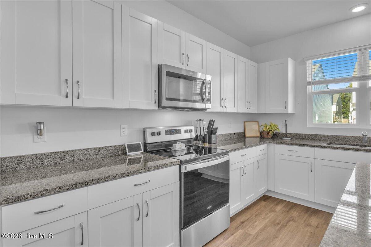 1613 King Street Property Photo 7