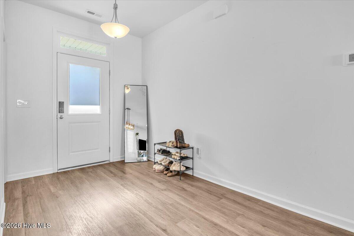 1613 King Street Property Photo 20