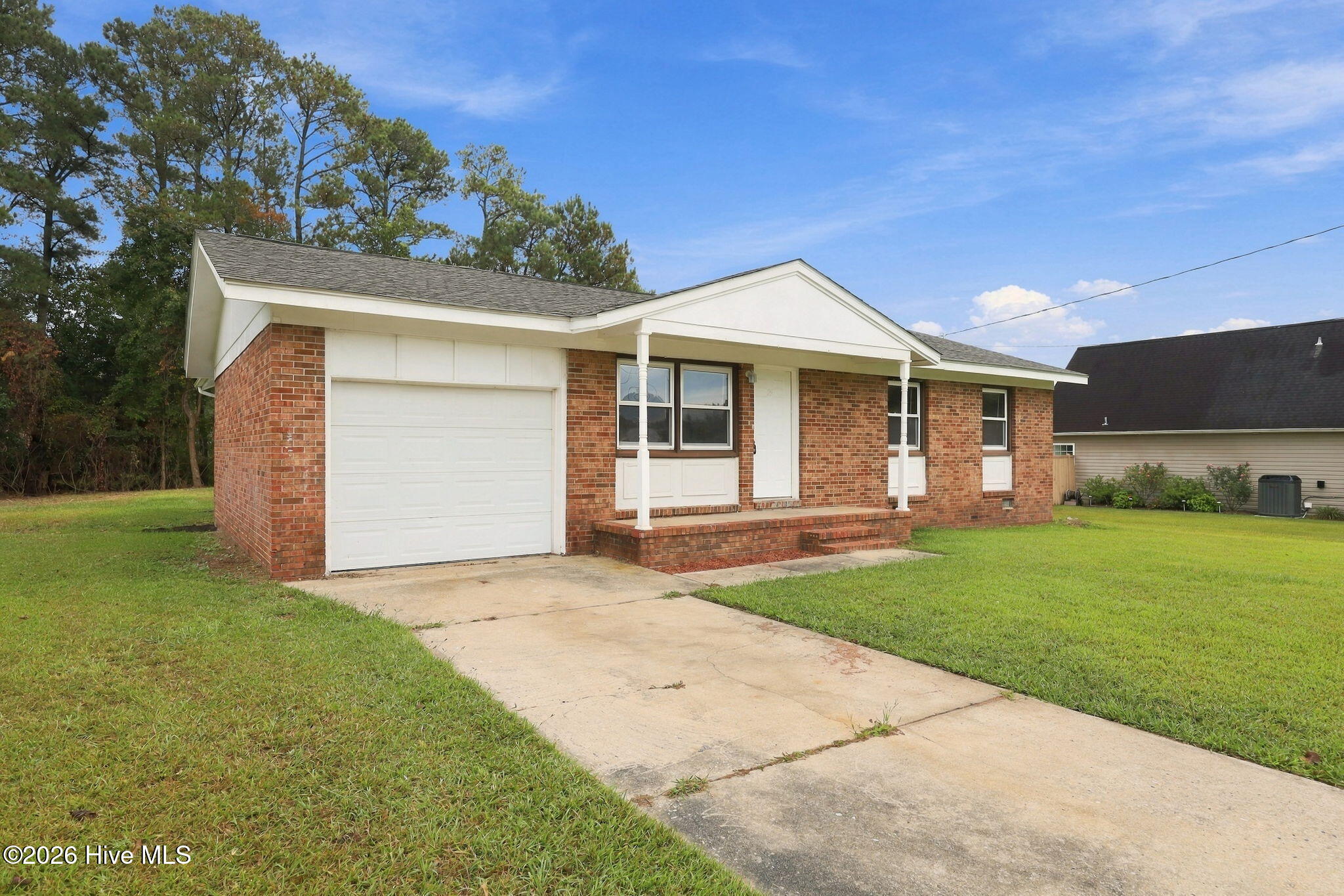 25 Yorkshire Drive Property Photo 2