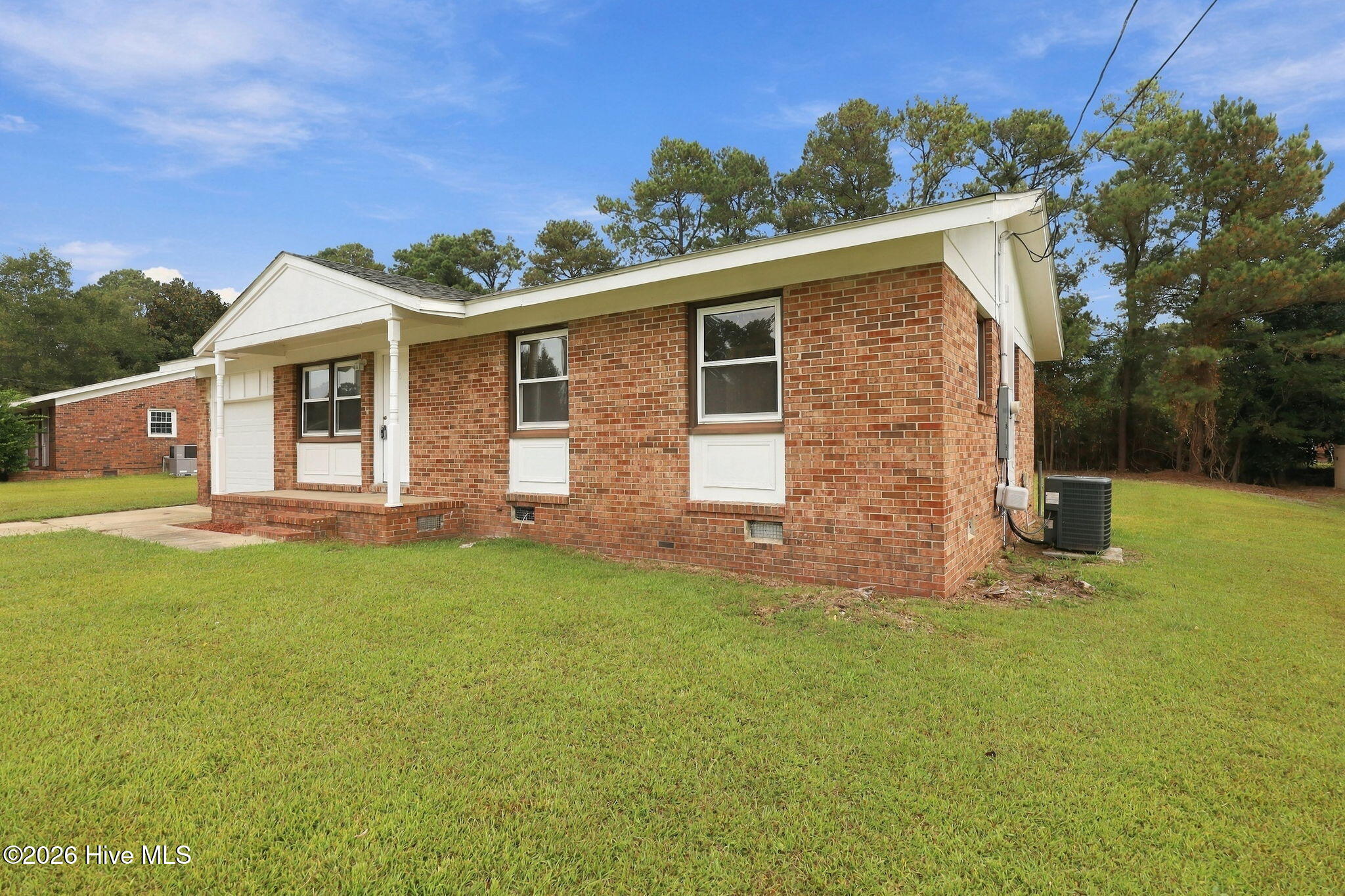25 Yorkshire Drive Property Photo 3