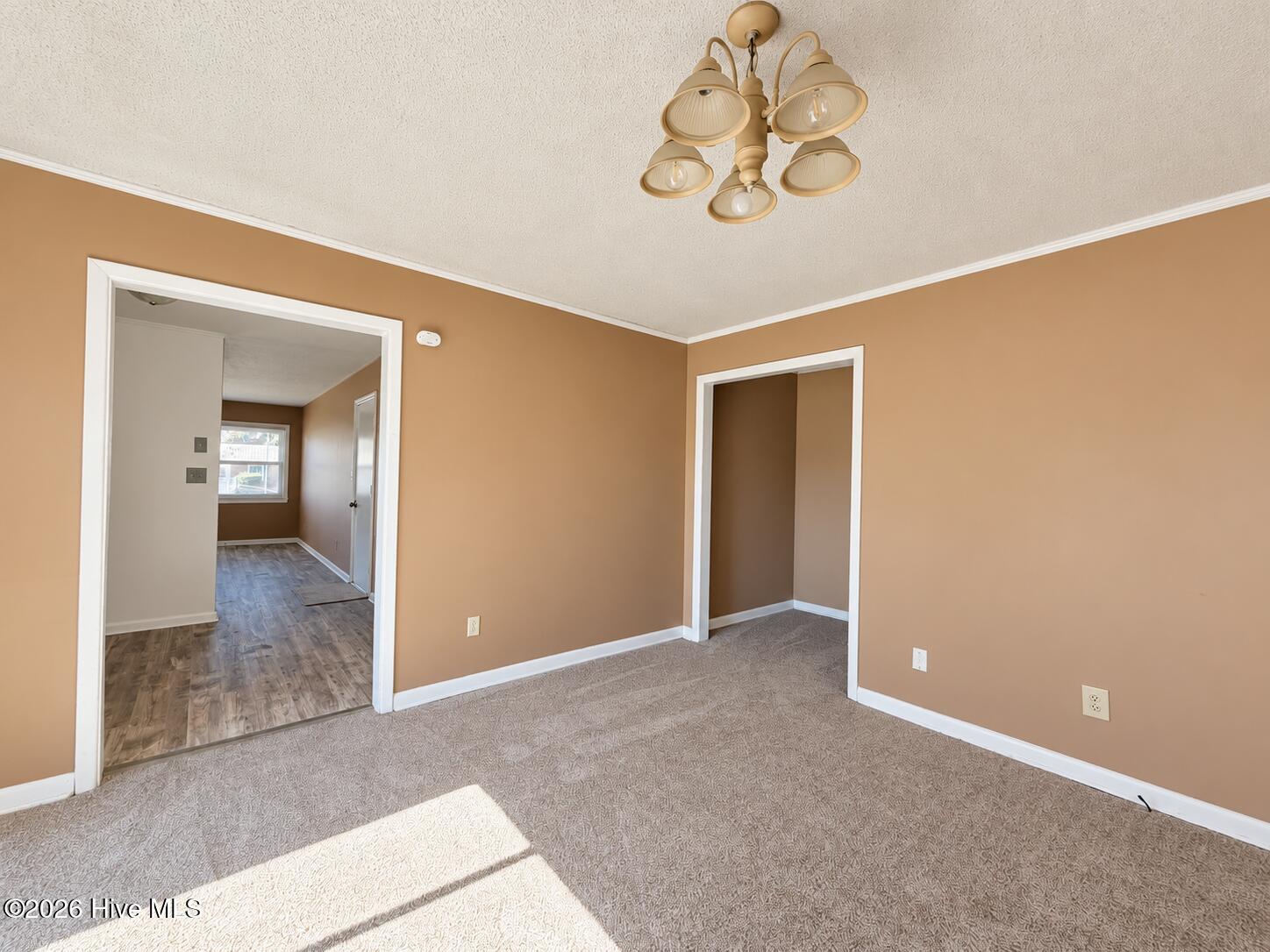25 Yorkshire Drive Property Photo 5