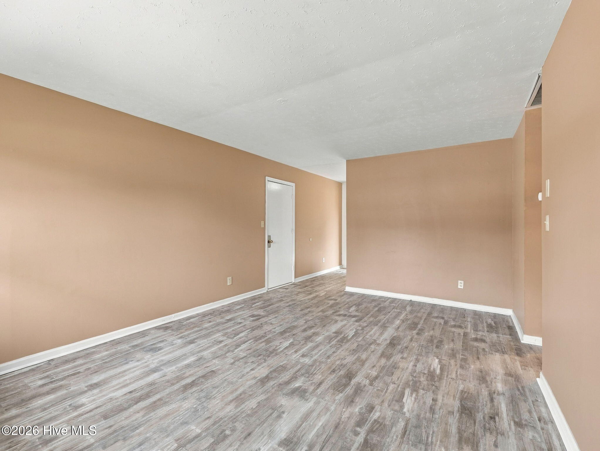 25 Yorkshire Drive Property Photo 16