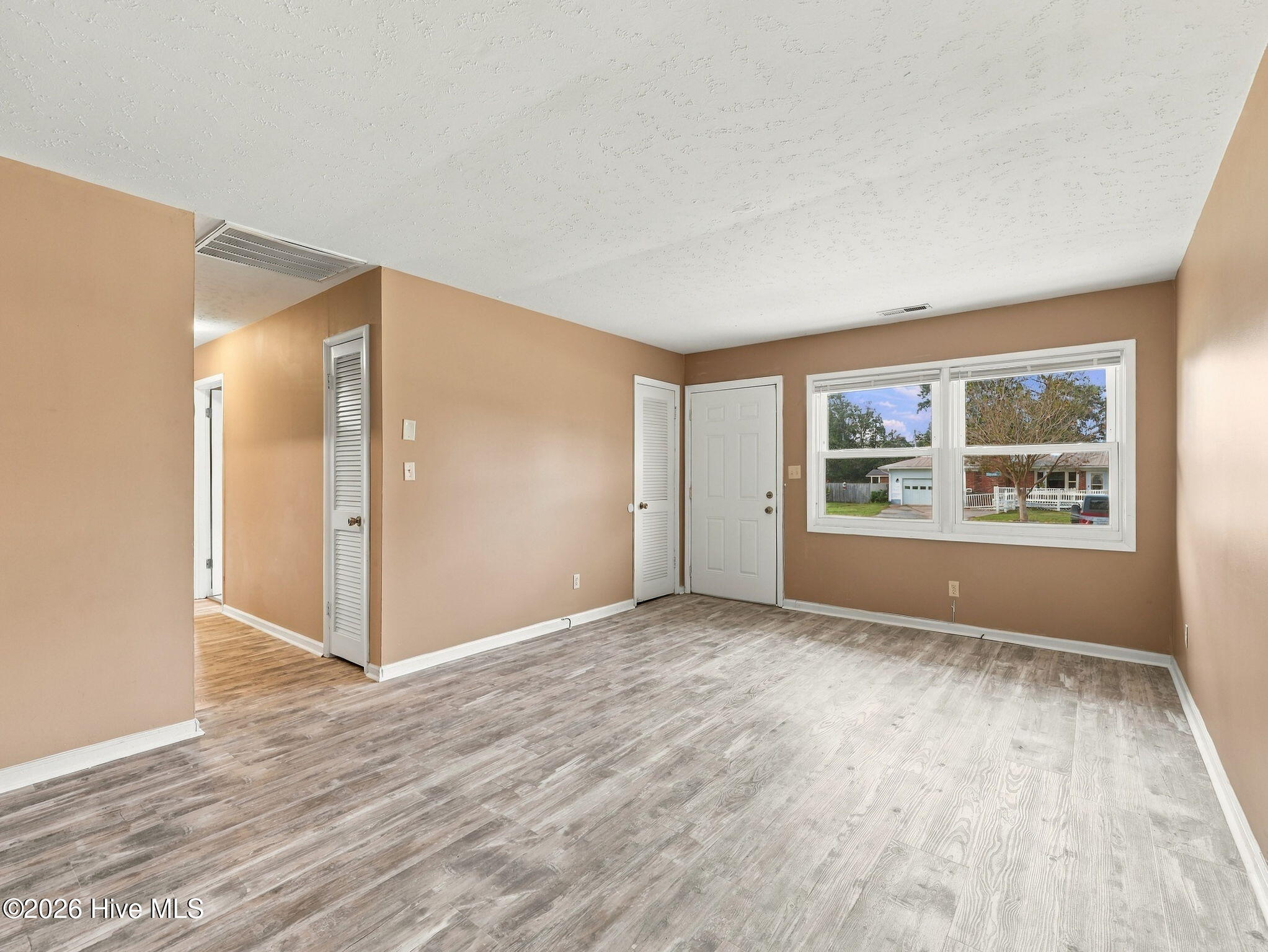 25 Yorkshire Drive Property Photo 17
