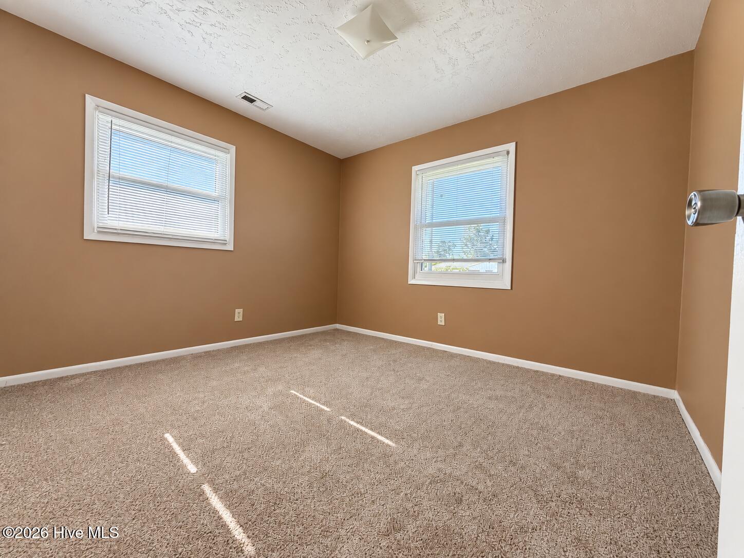 25 Yorkshire Drive Property Photo 19