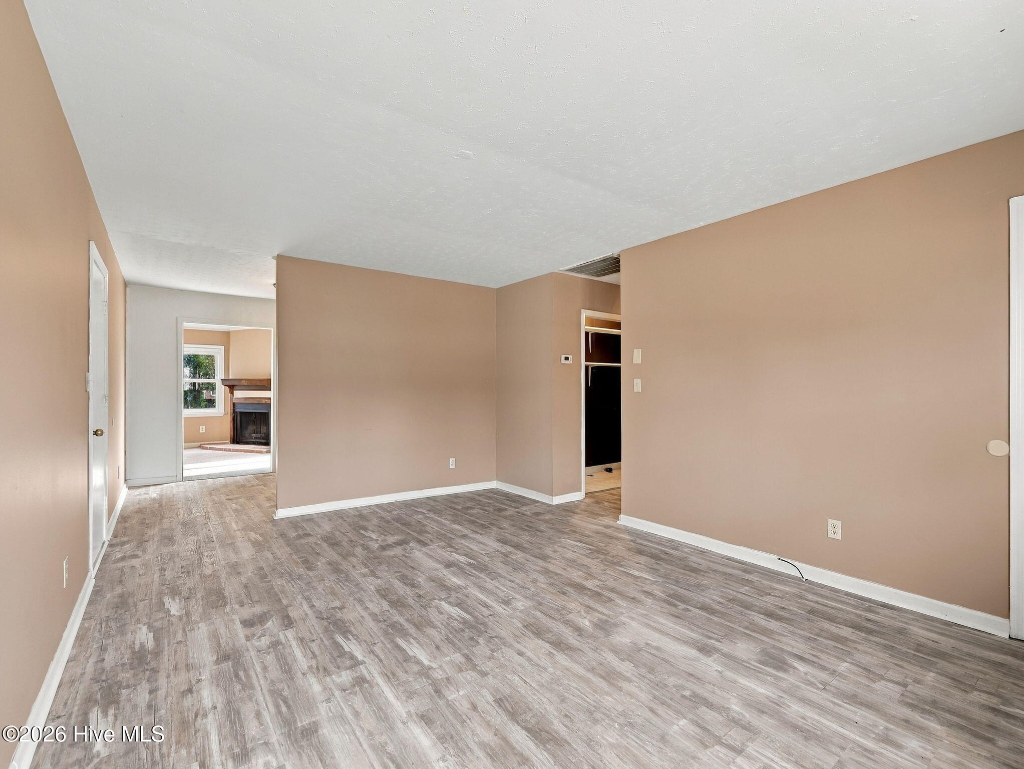 25 Yorkshire Drive Property Photo 19