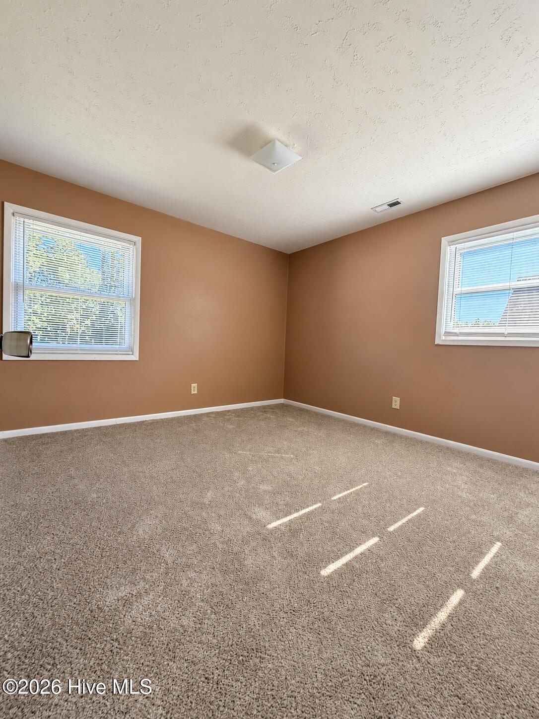 25 Yorkshire Drive Property Photo 20