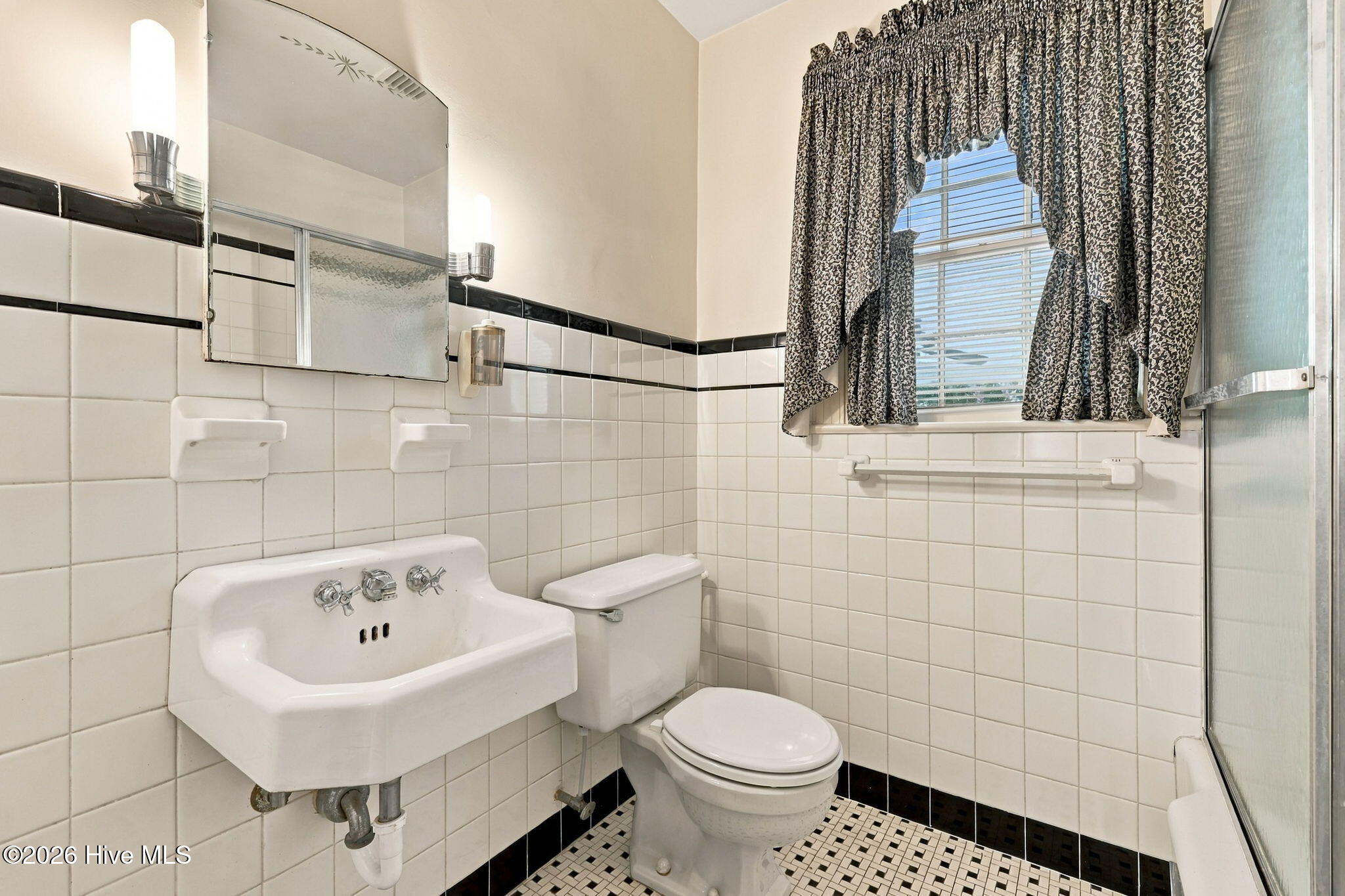 407 Cooper Drive Property Photo 30