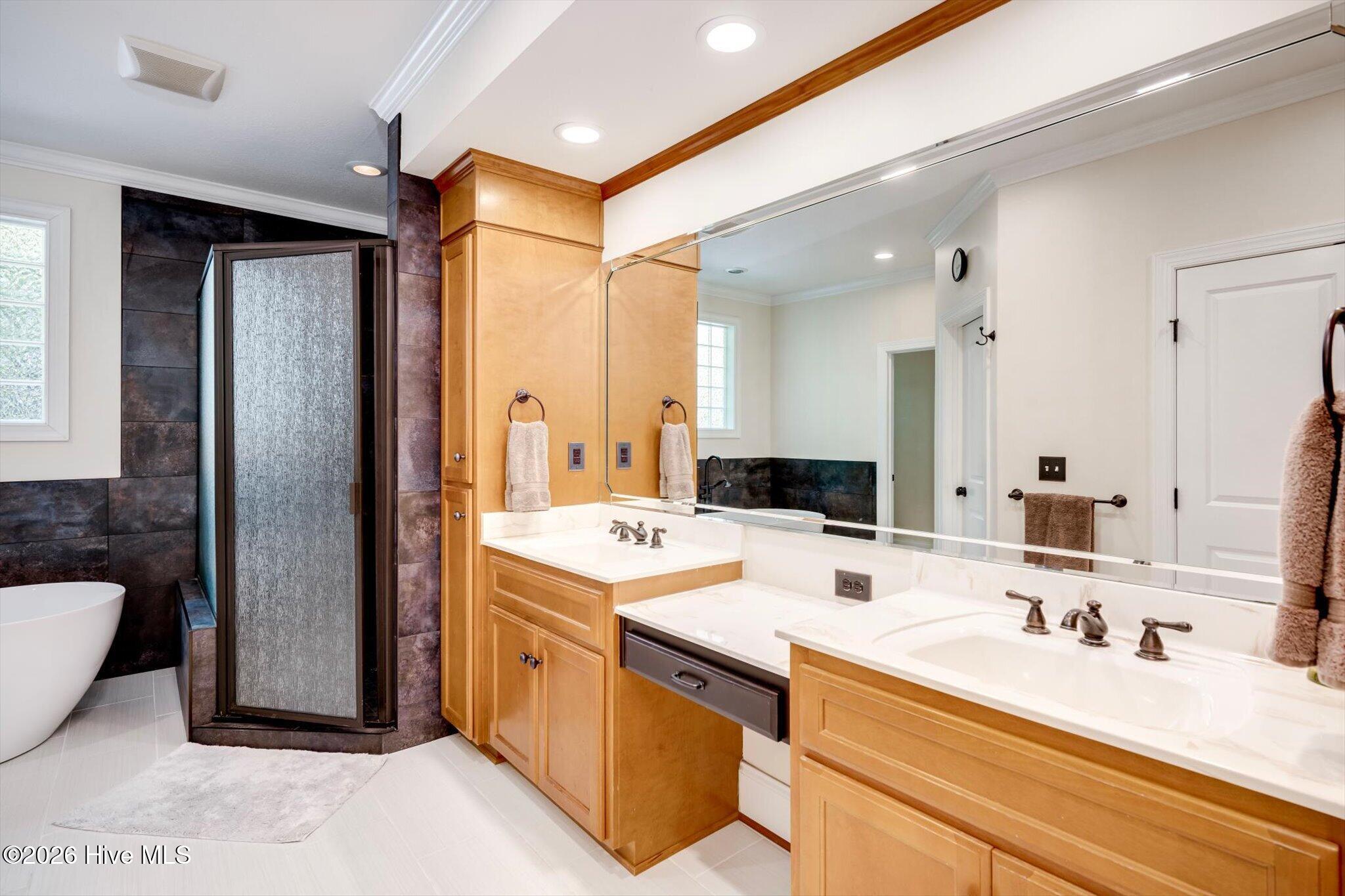241 River Wind Drive Property Photo 24