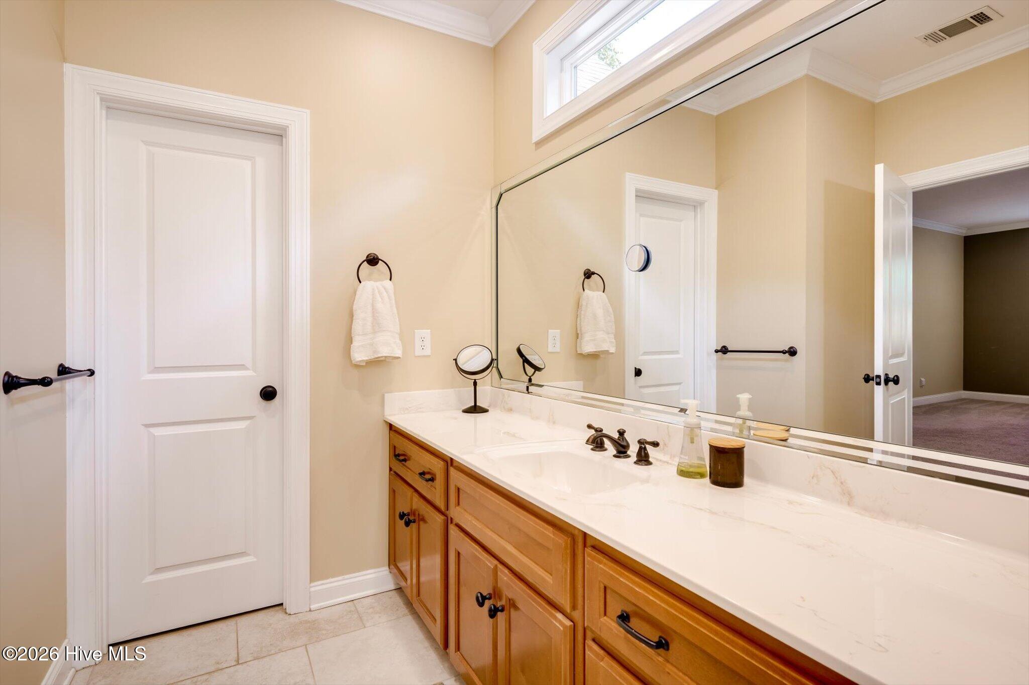 241 River Wind Drive Property Photo 33