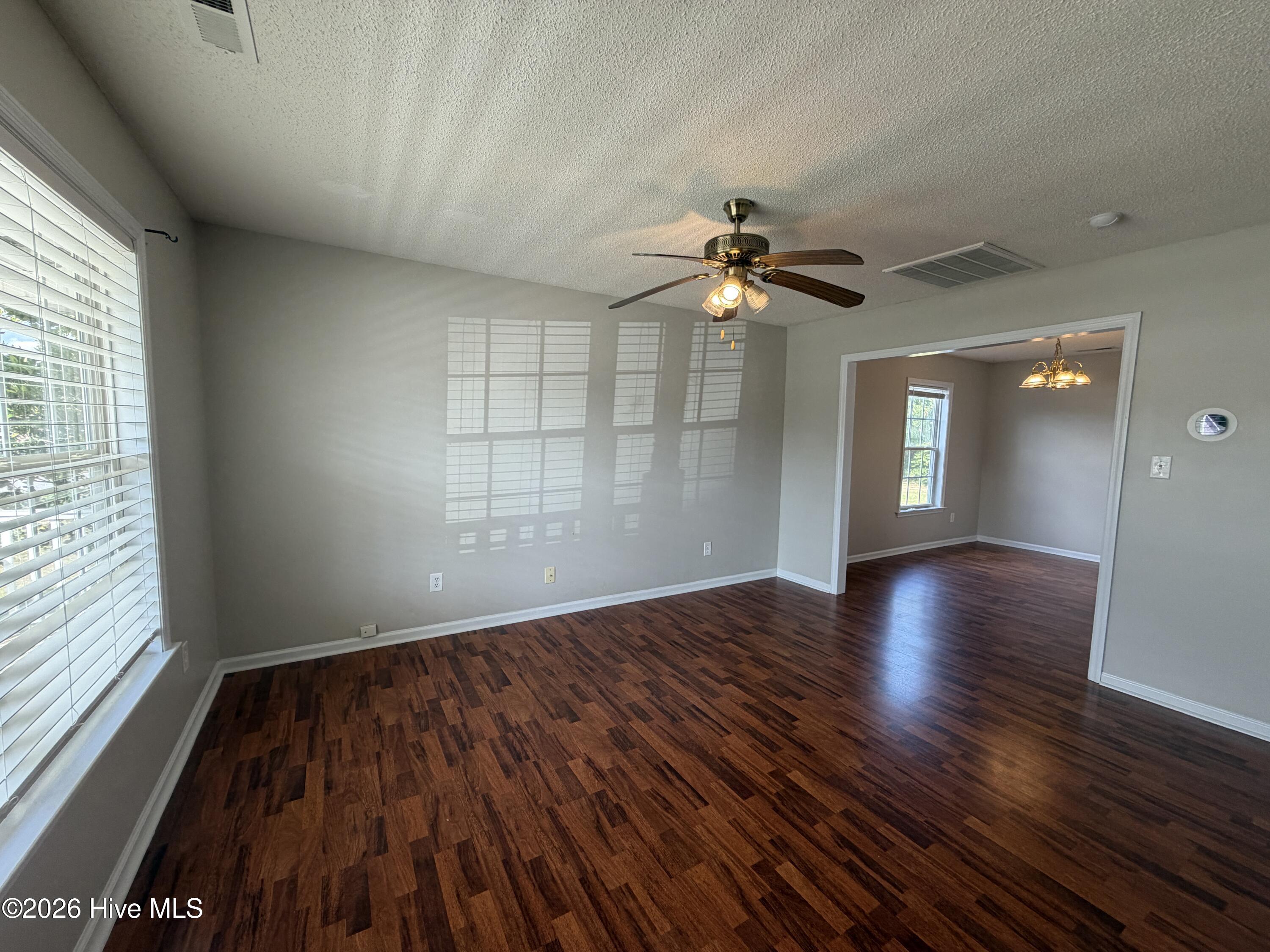 142 Forest Bluff Drive Property Photo 3