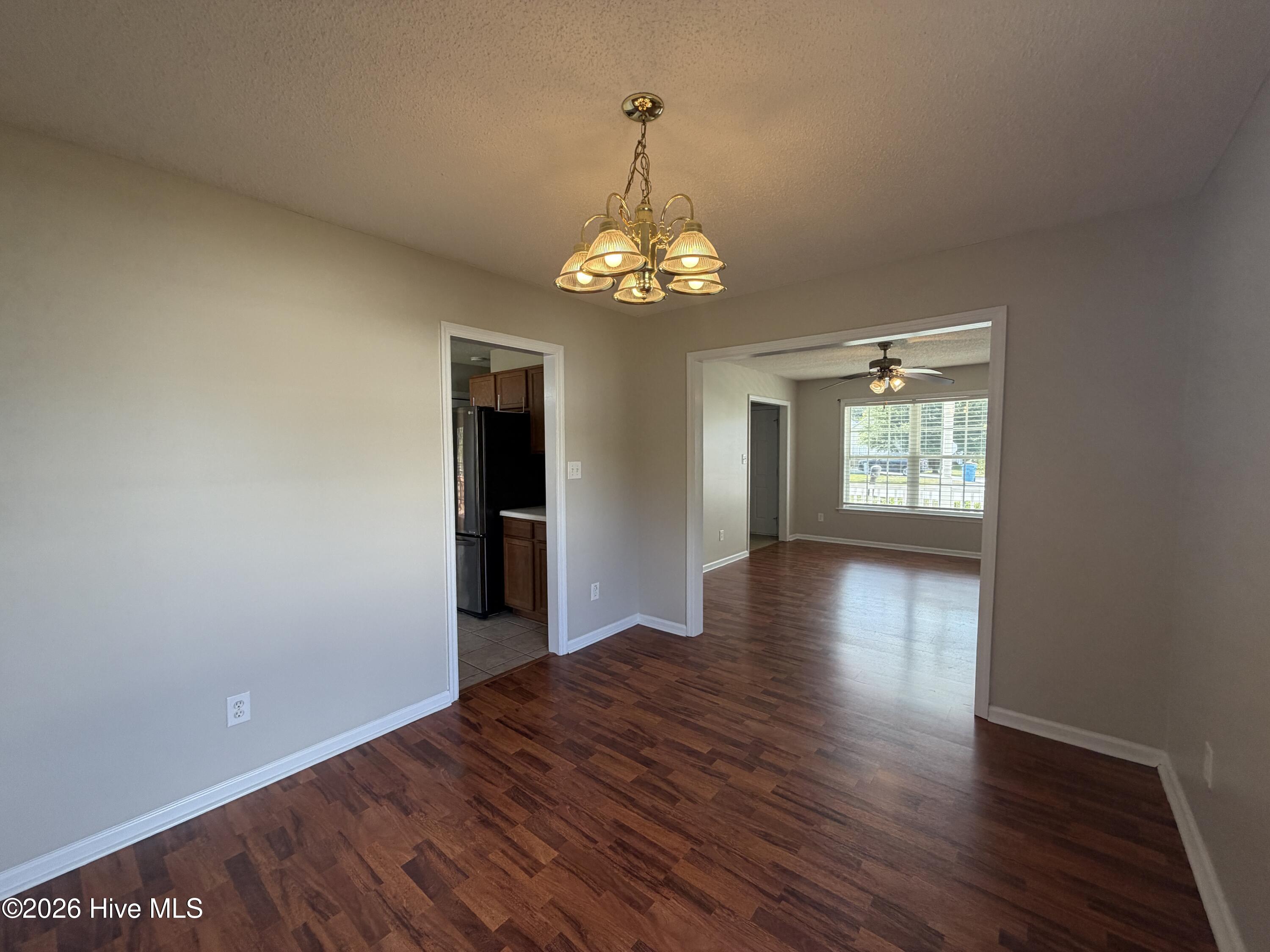142 Forest Bluff Drive Property Photo 4