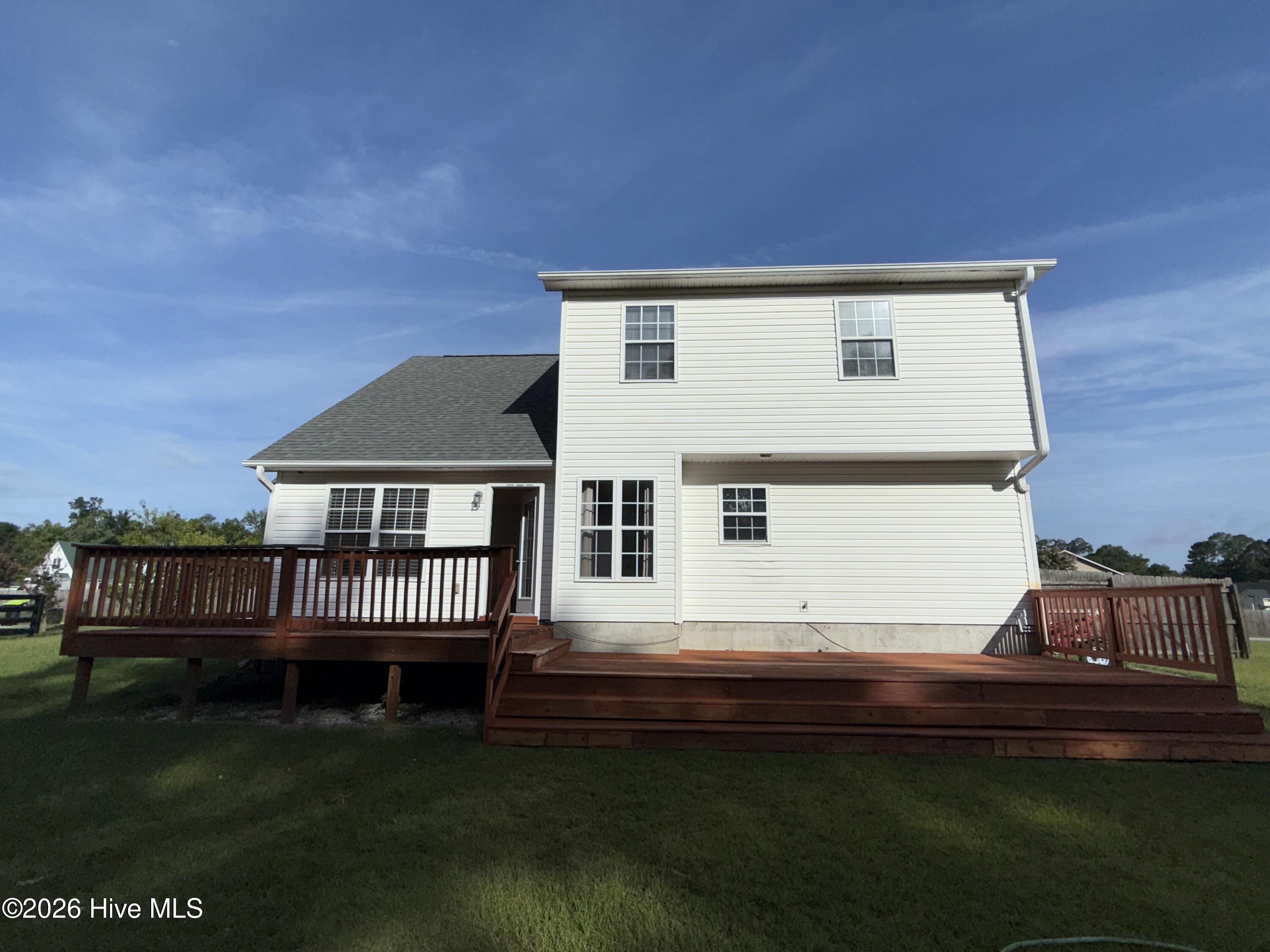 142 Forest Bluff Drive Property Photo 11