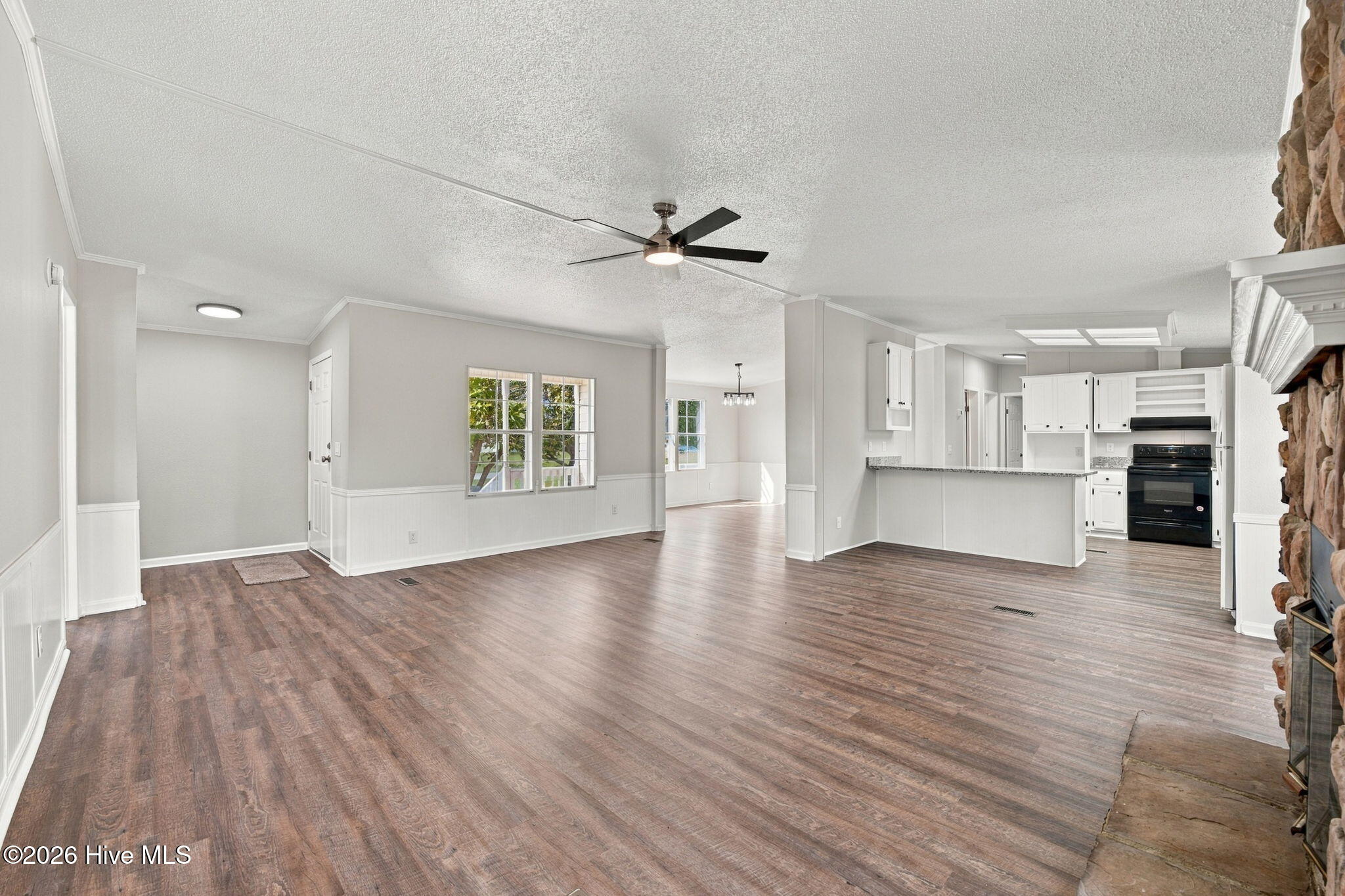 100 N Cherie Court Property Photo 10