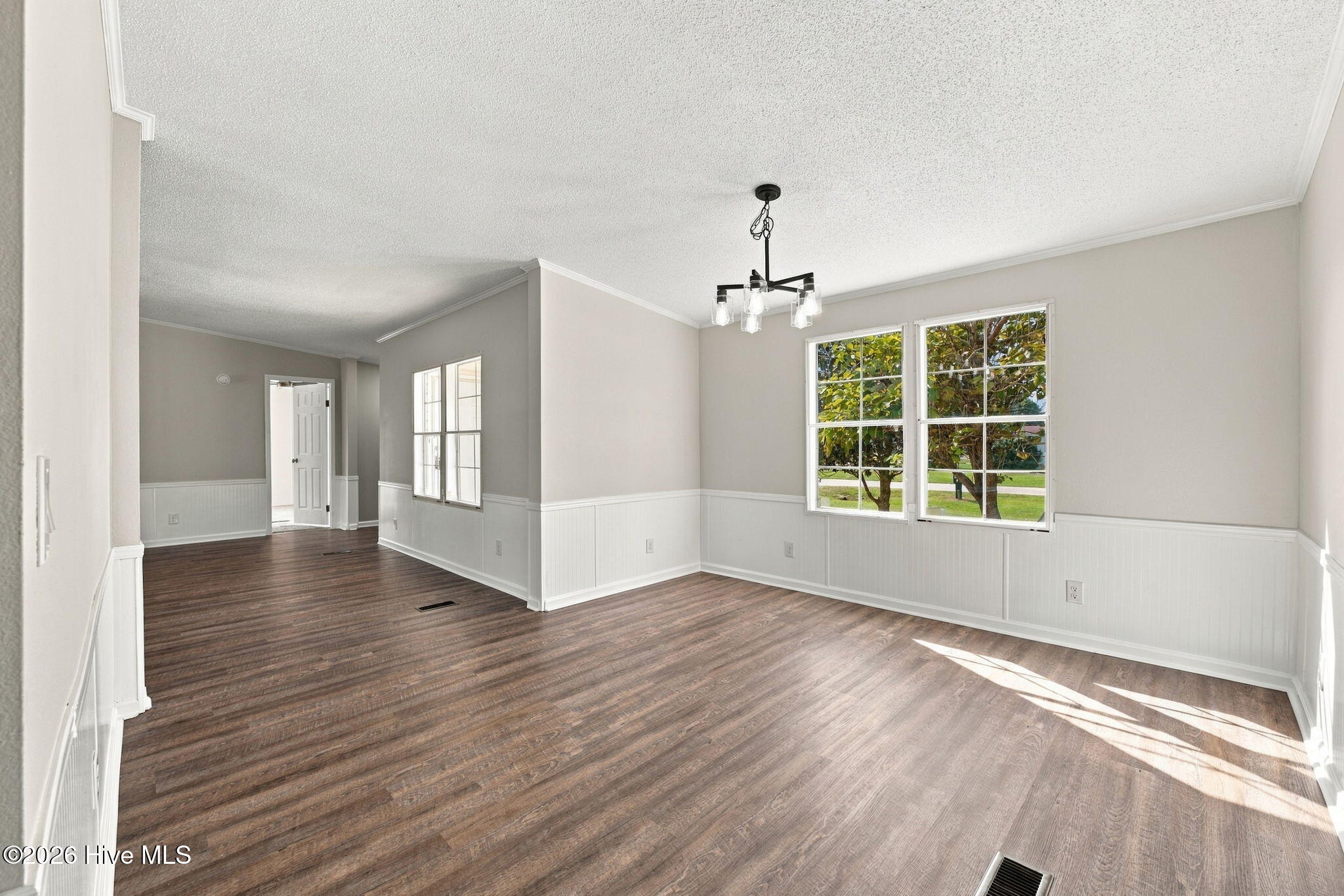 100 N Cherie Court Property Photo 21