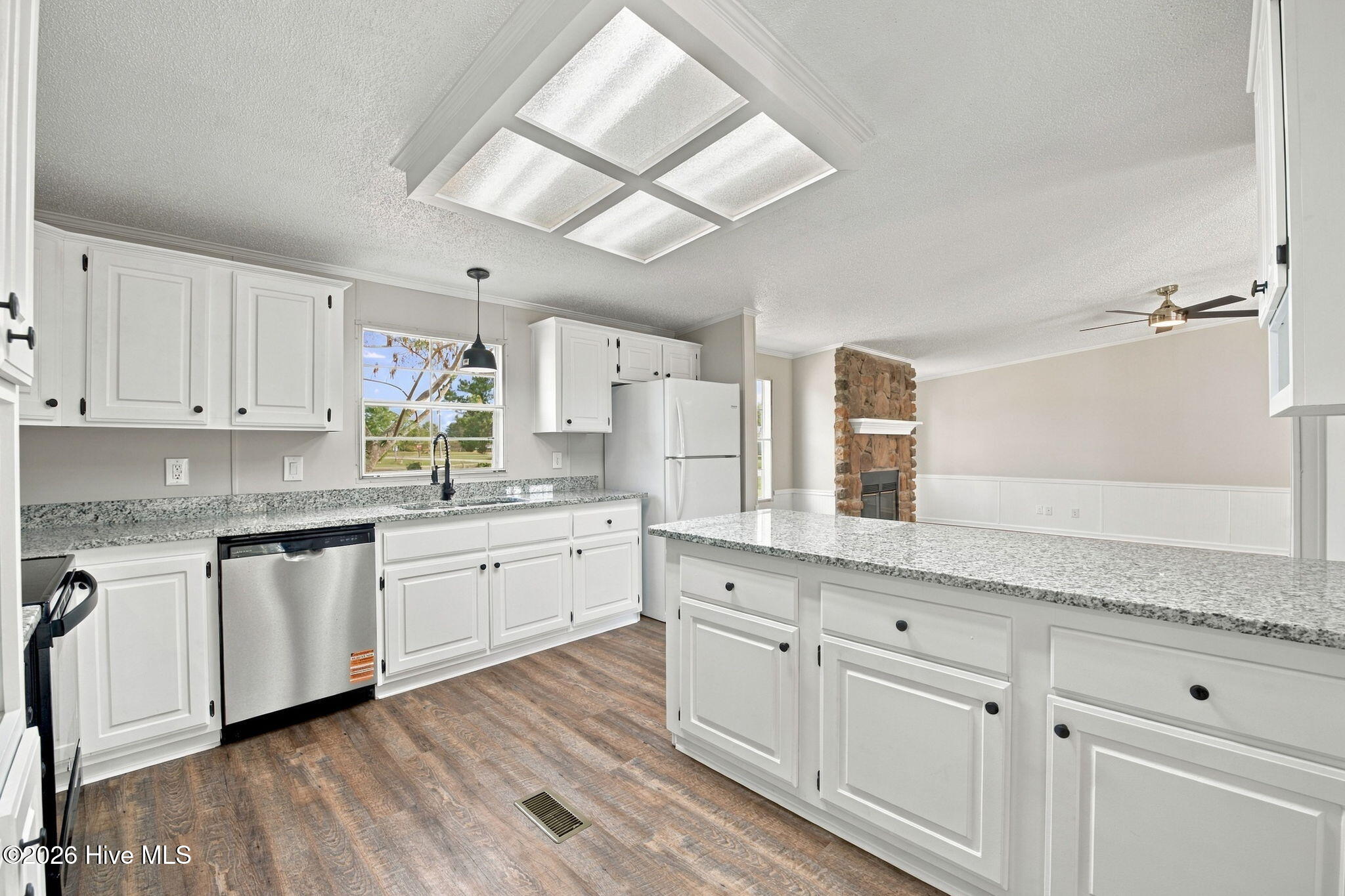 100 N Cherie Court Property Photo 23