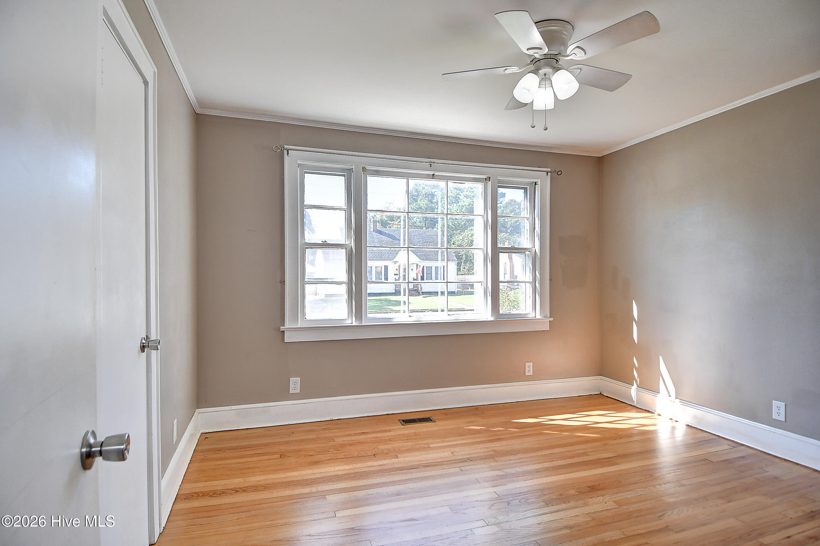 918 Woodruff Avenue Property Photo 17