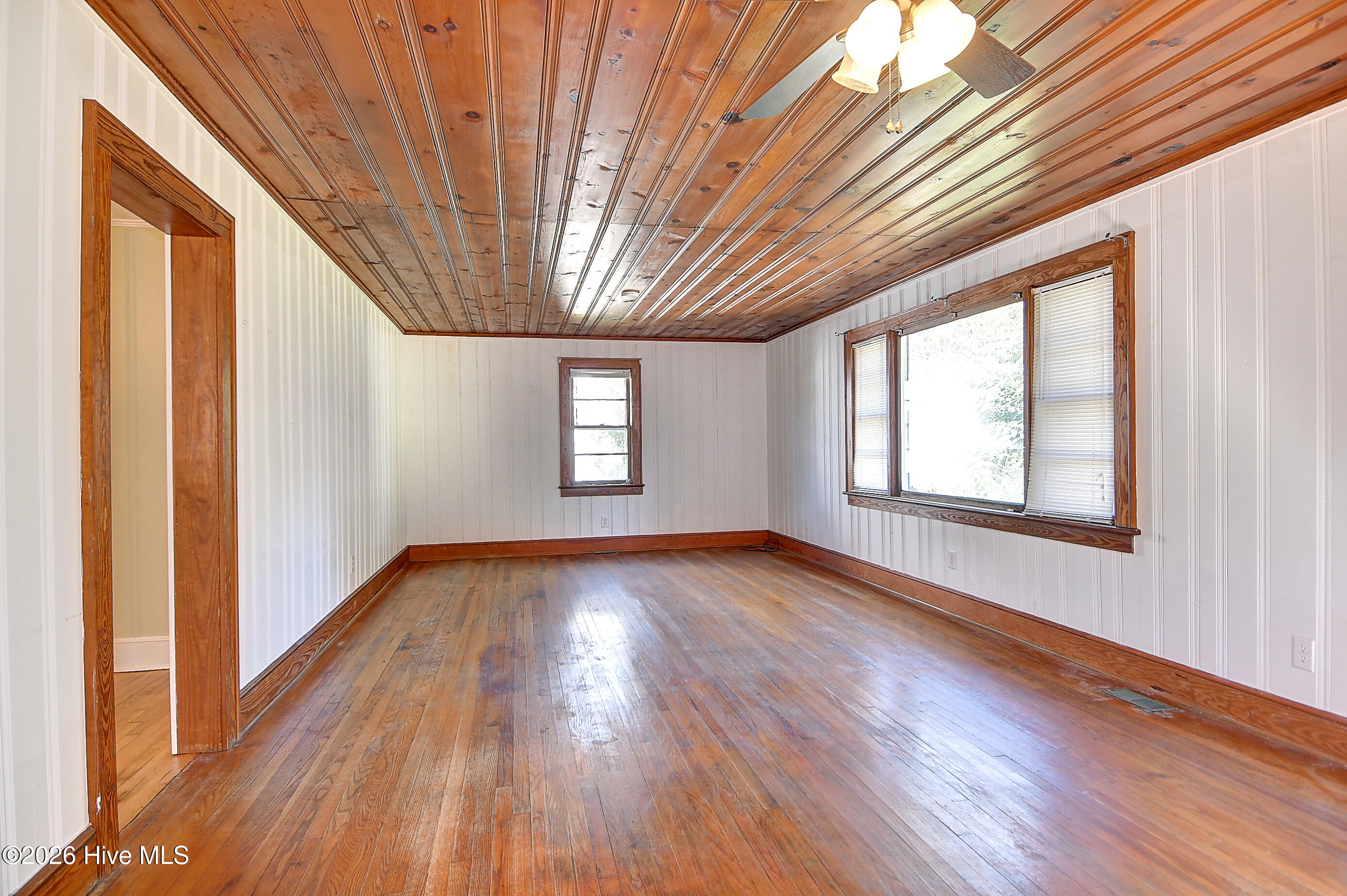 918 Woodruff Avenue Property Photo 25