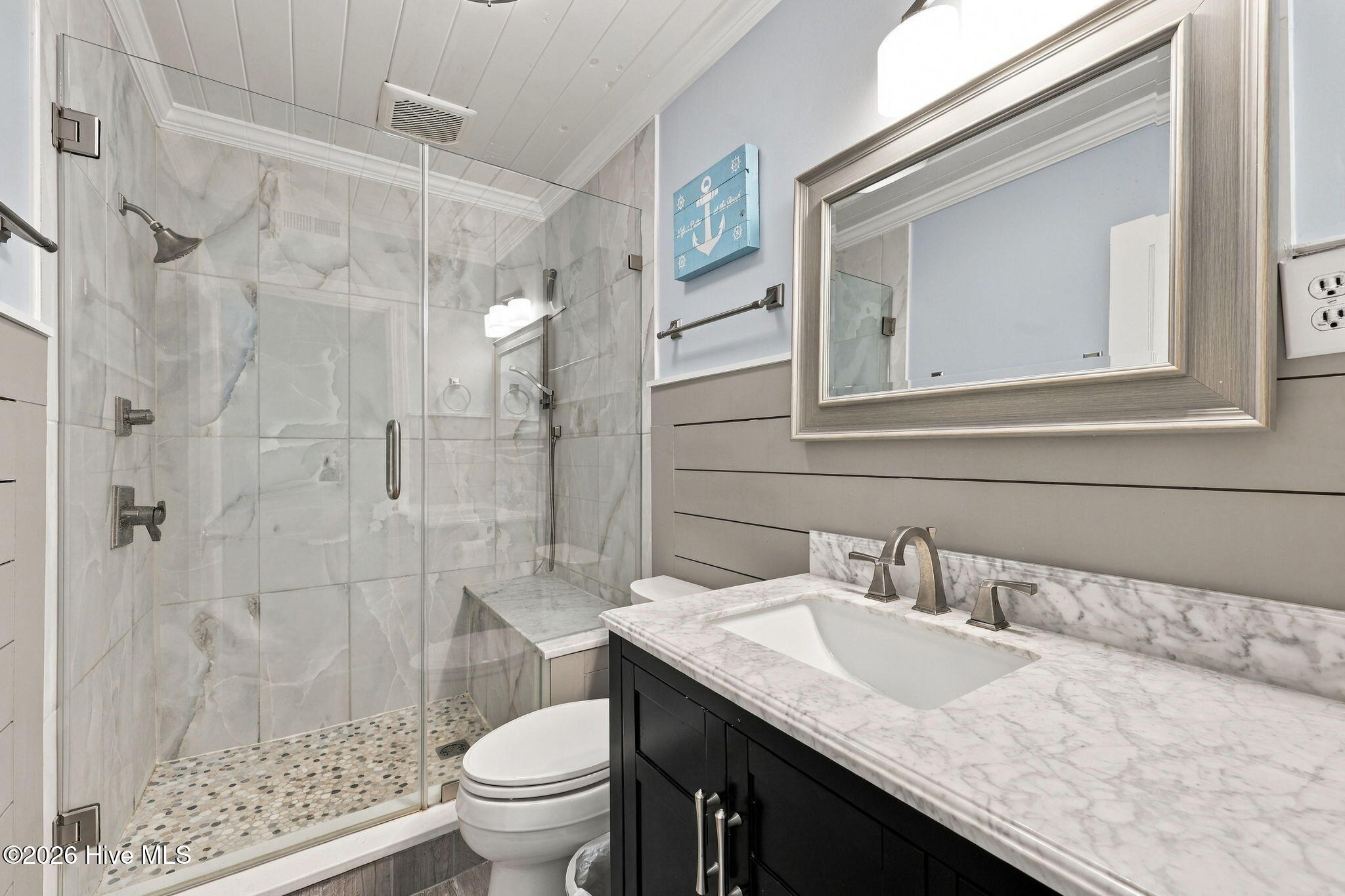 203 Hoffman Beach Road Property Photo 22