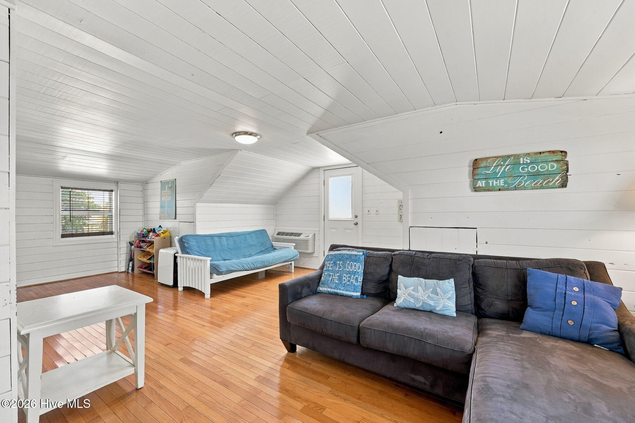 203 Hoffman Beach Road Property Photo 31