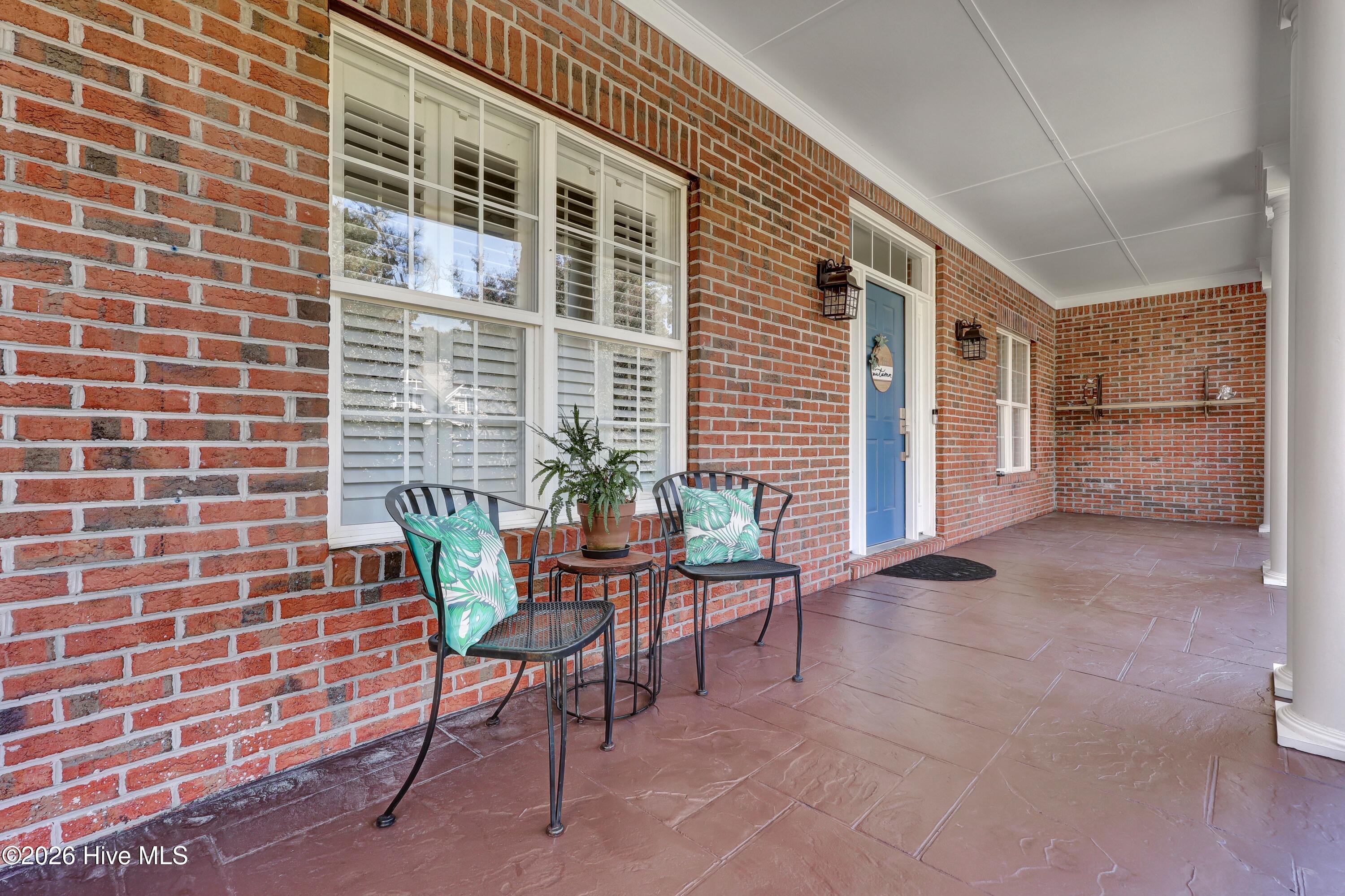 928 Wild Dunes Circle Property Photo 5
