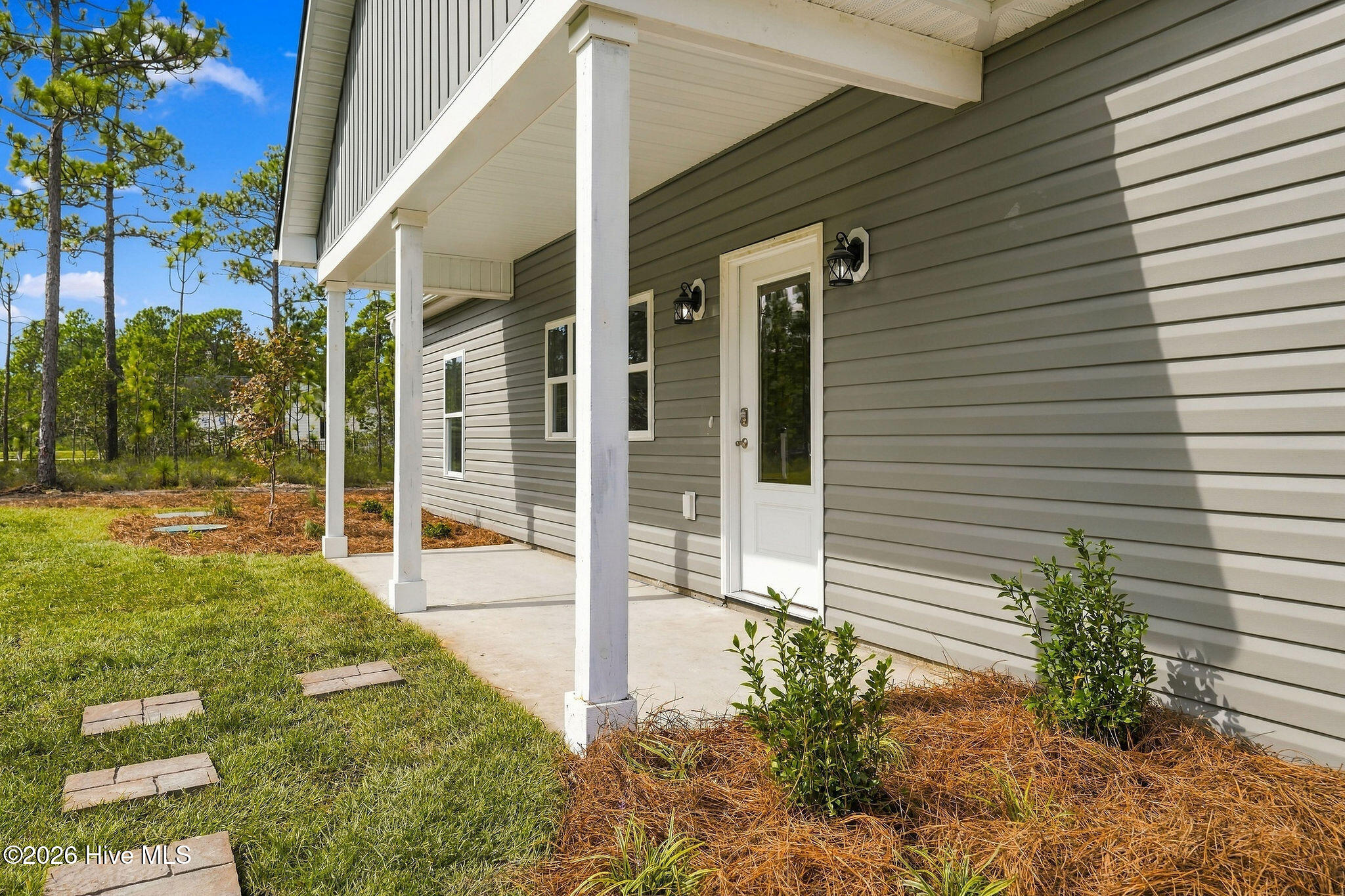 523 Woodhaven Road Property Photo 3