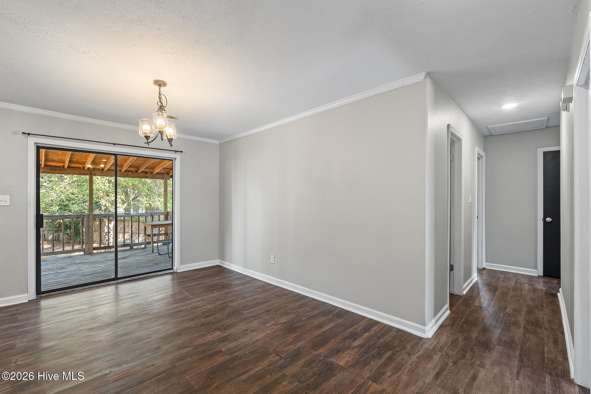 2159 Birch Court Property Photo 4