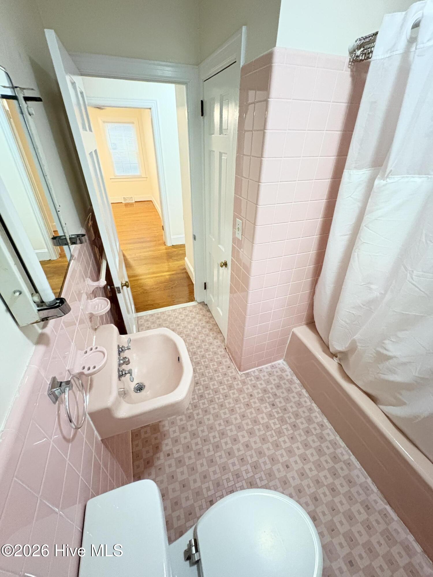 802 Forest Hill Circle Property Photo 19