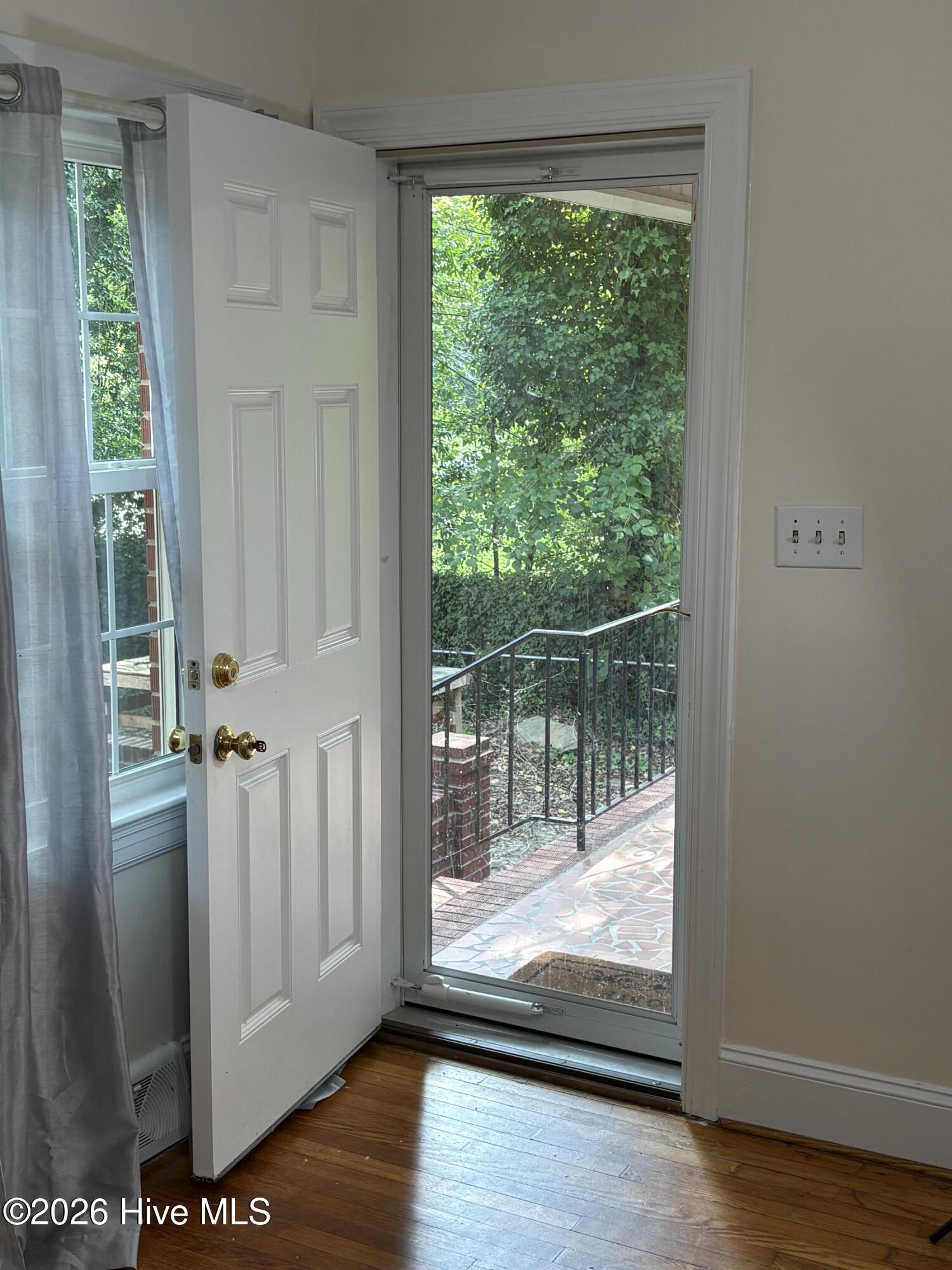 802 Forest Hill Circle Property Photo 28