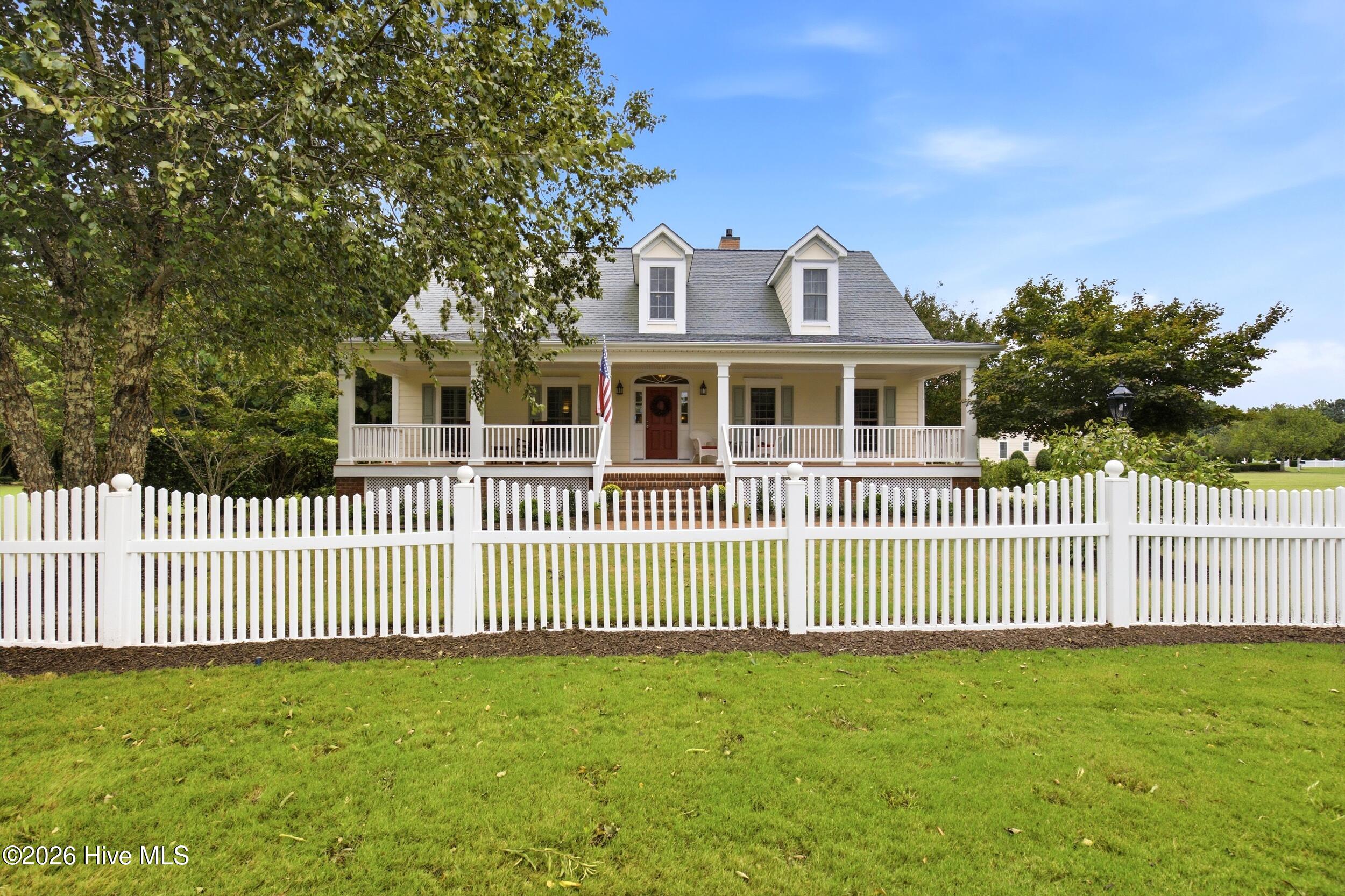127 Shenandoah River Drive Property Photo 3